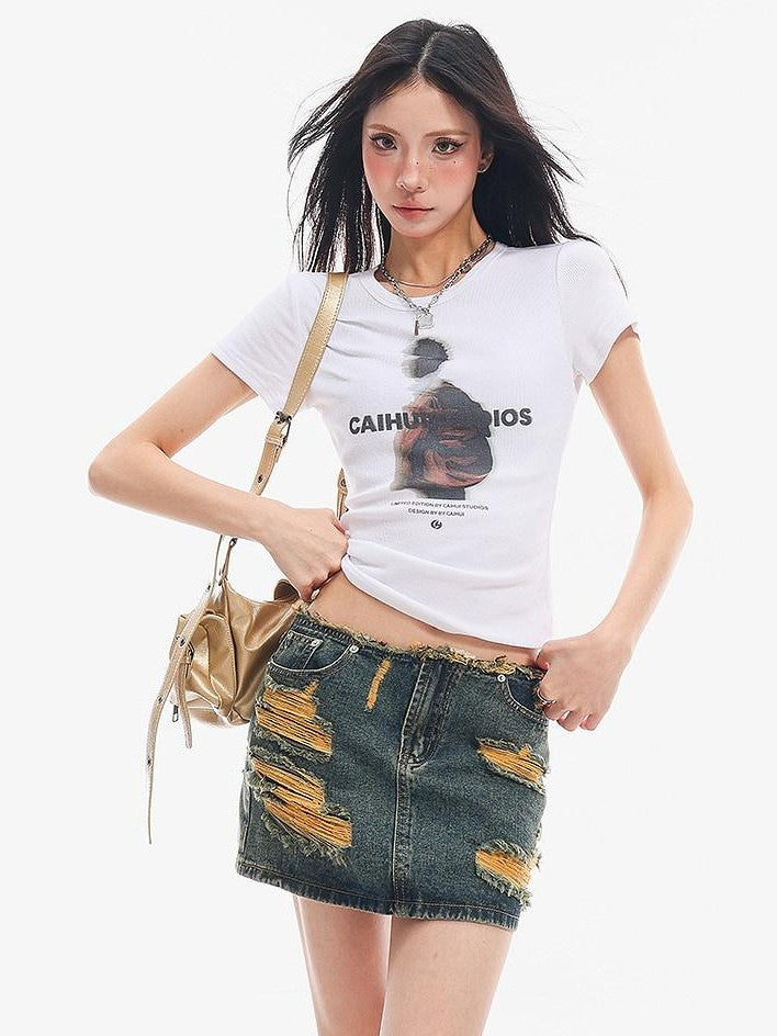 QIUQIU STUDIO Round Neck Letter And Character Print Slim Fit Women&