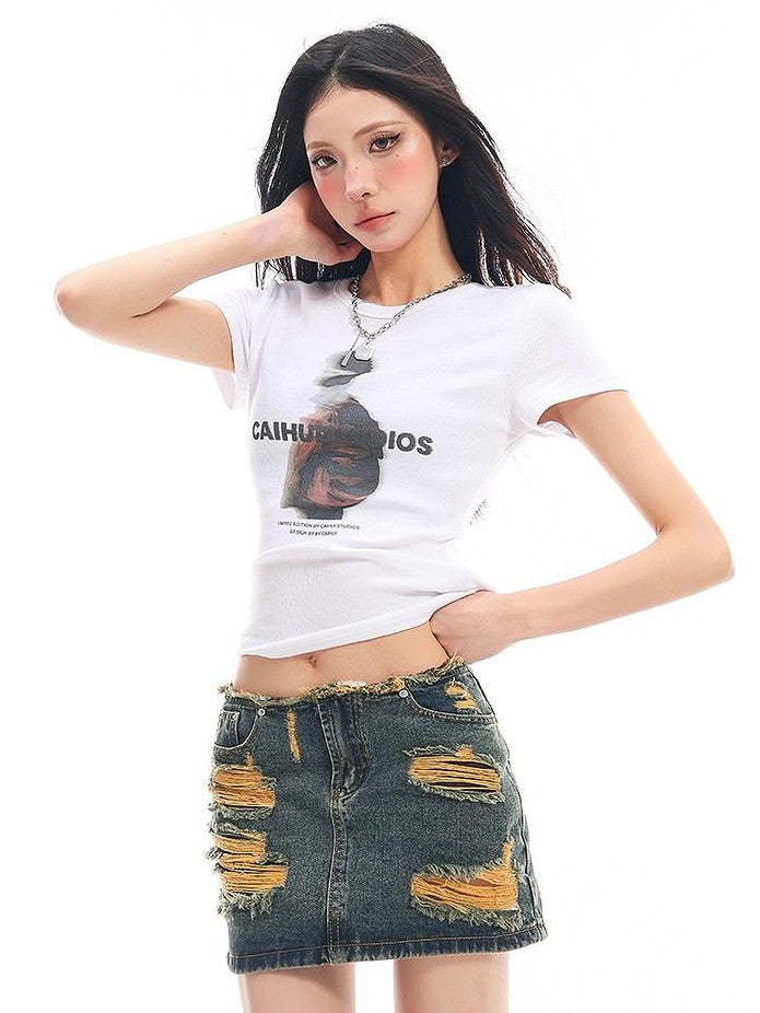 QIUQIU STUDIO Round Neck Letter And Character Print Slim Fit Women&