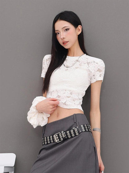 QIUQIU STUDIO Sheer Lace Fitted Round Neck Cropped Women&