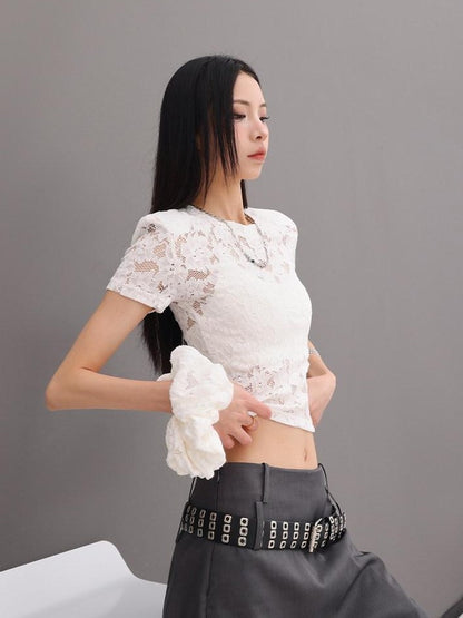 QIUQIU STUDIO Sheer Lace Fitted Round Neck Cropped Women&