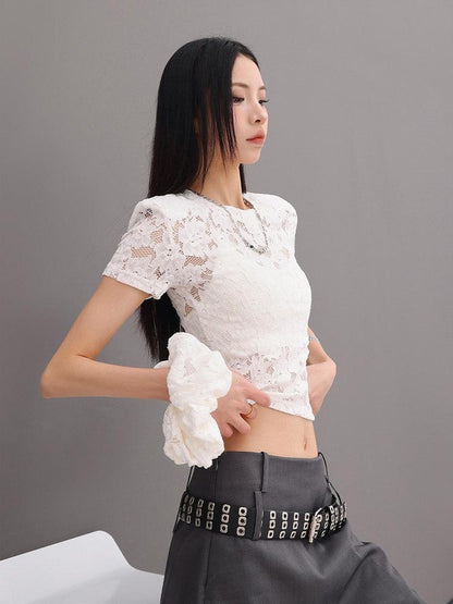 QIUQIU STUDIO Sheer Lace Fitted Round Neck Cropped Women&