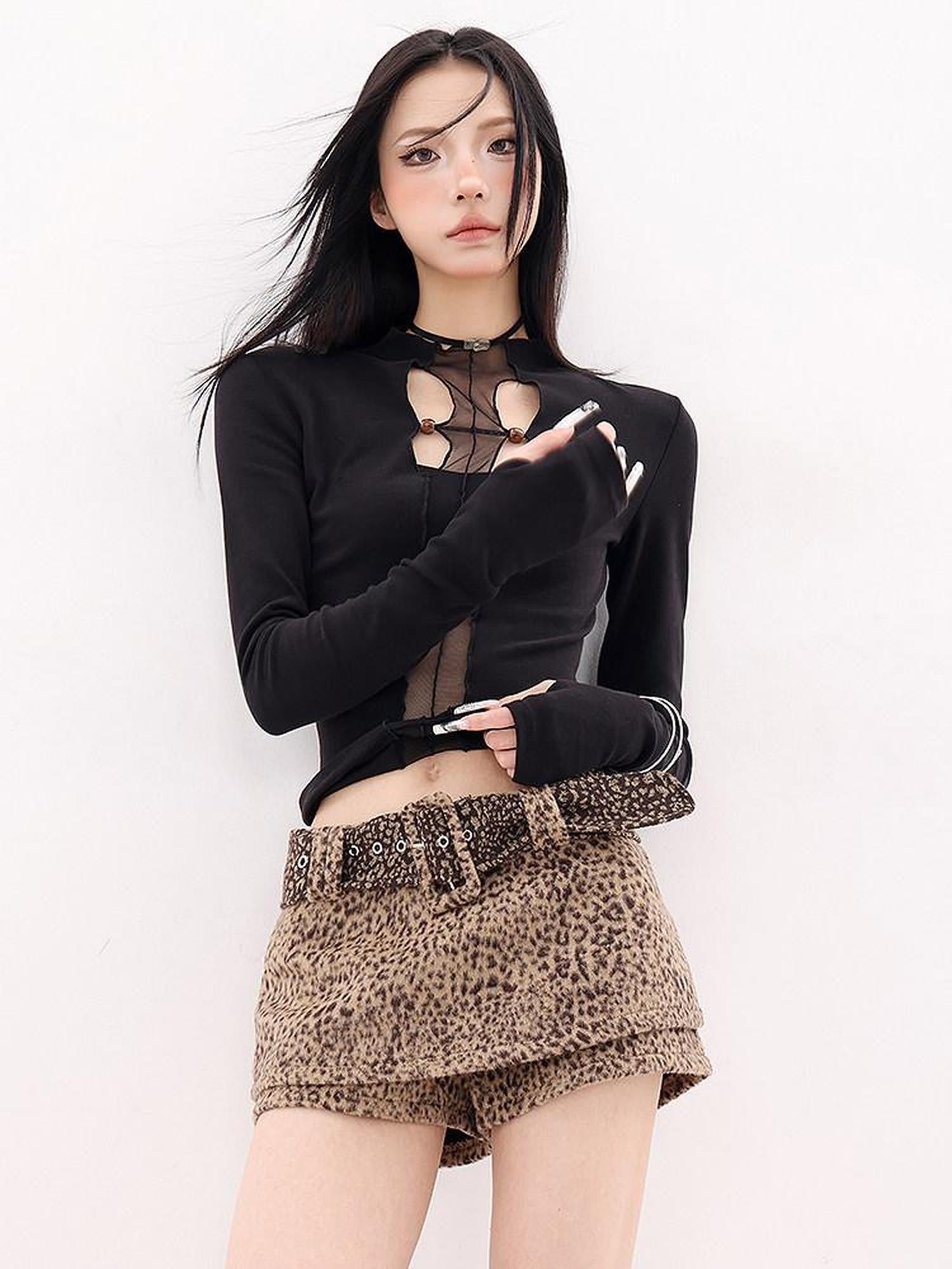QIUQIU STUDIO Sheer Paneled Cropped Slim Round Neck Women&