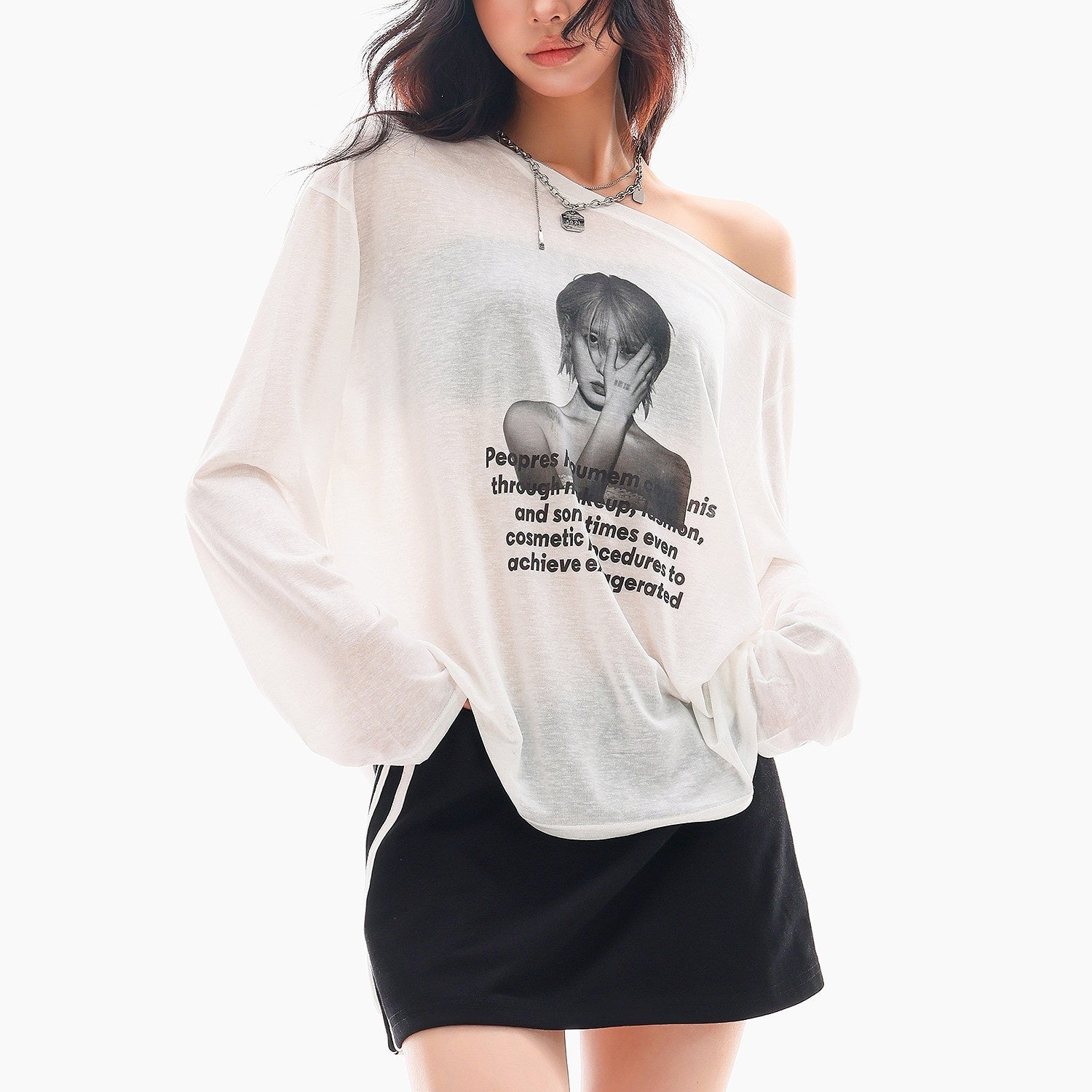 QIUQIU_STUDIO_Sheer_Portrait_Print_Asymmetric_Shoulder_Loose_Women&