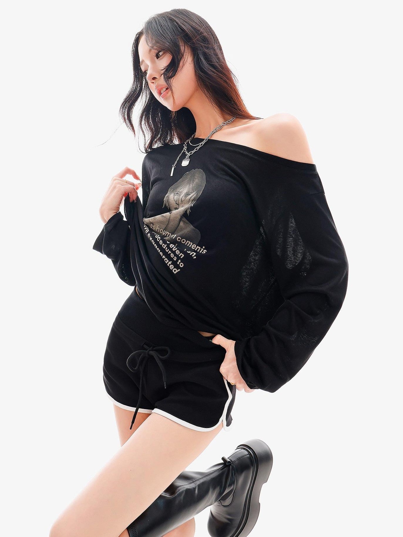 QIUQIU STUDIO Sheer Portrait Print Asymmetric Shoulder Loose Women&