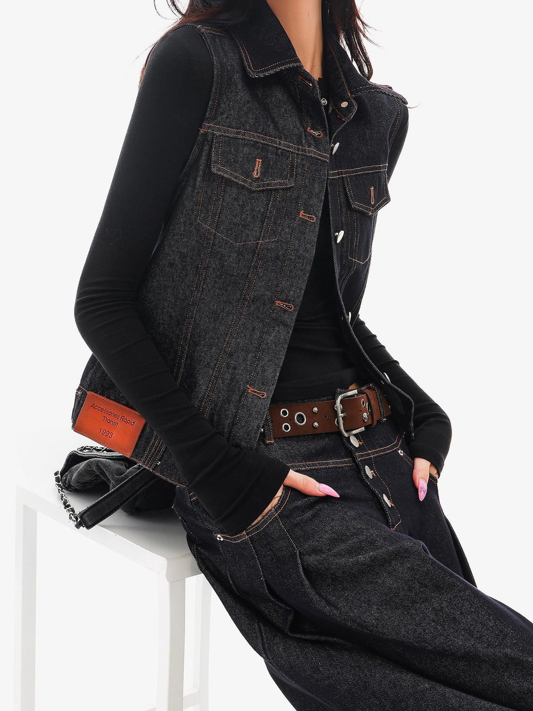 QIUQIU STUDIO Sleeveless Slim Fit Retro Lapel Button Pocket Women&