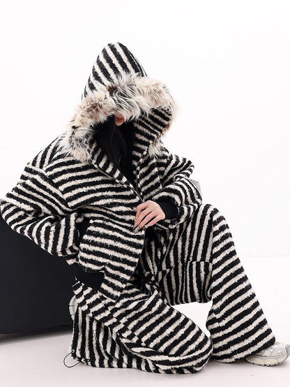 QIUQIU STUDIO Striped Fur Collar Hooded Contrast Zip Relaxed Women&