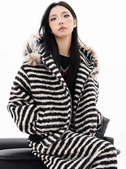 QIUQIU STUDIO Striped Fur Collar Hooded Contrast Zip Relaxed Women&
