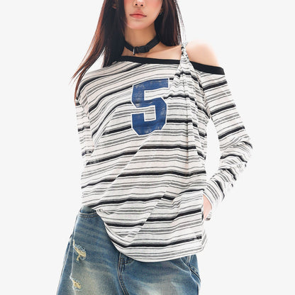 QIUQIU_STUDIO_Striped_Lettering_Print_Asymmetric_Shoulder_Loose_Women&