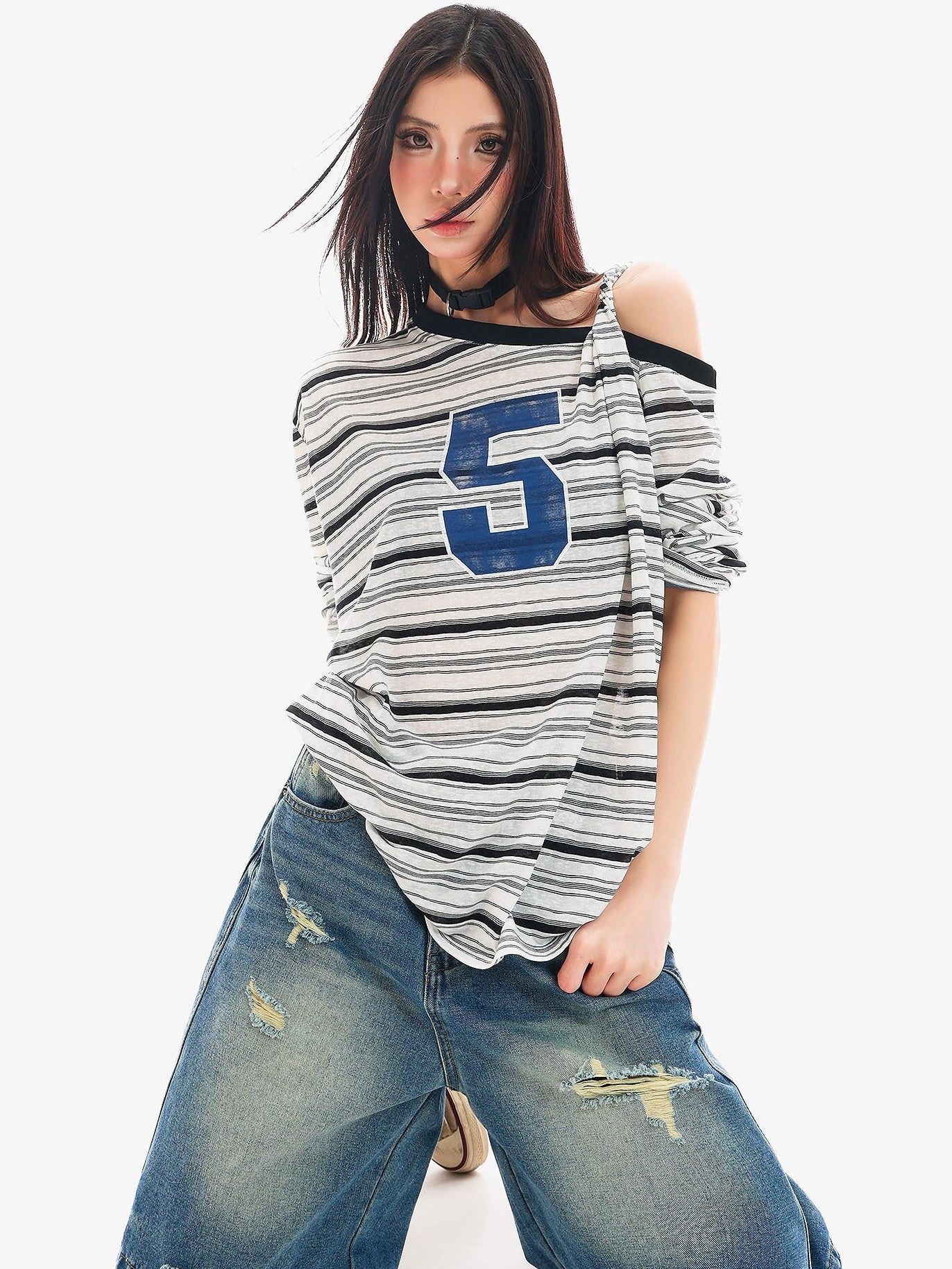 QIUQIU STUDIO Striped Lettering Print Asymmetric Shoulder Loose Women&