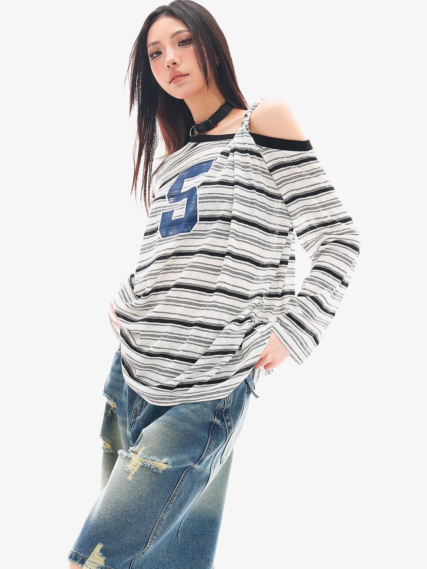 QIUQIU STUDIO Striped Lettering Print Asymmetric Shoulder Loose Women&