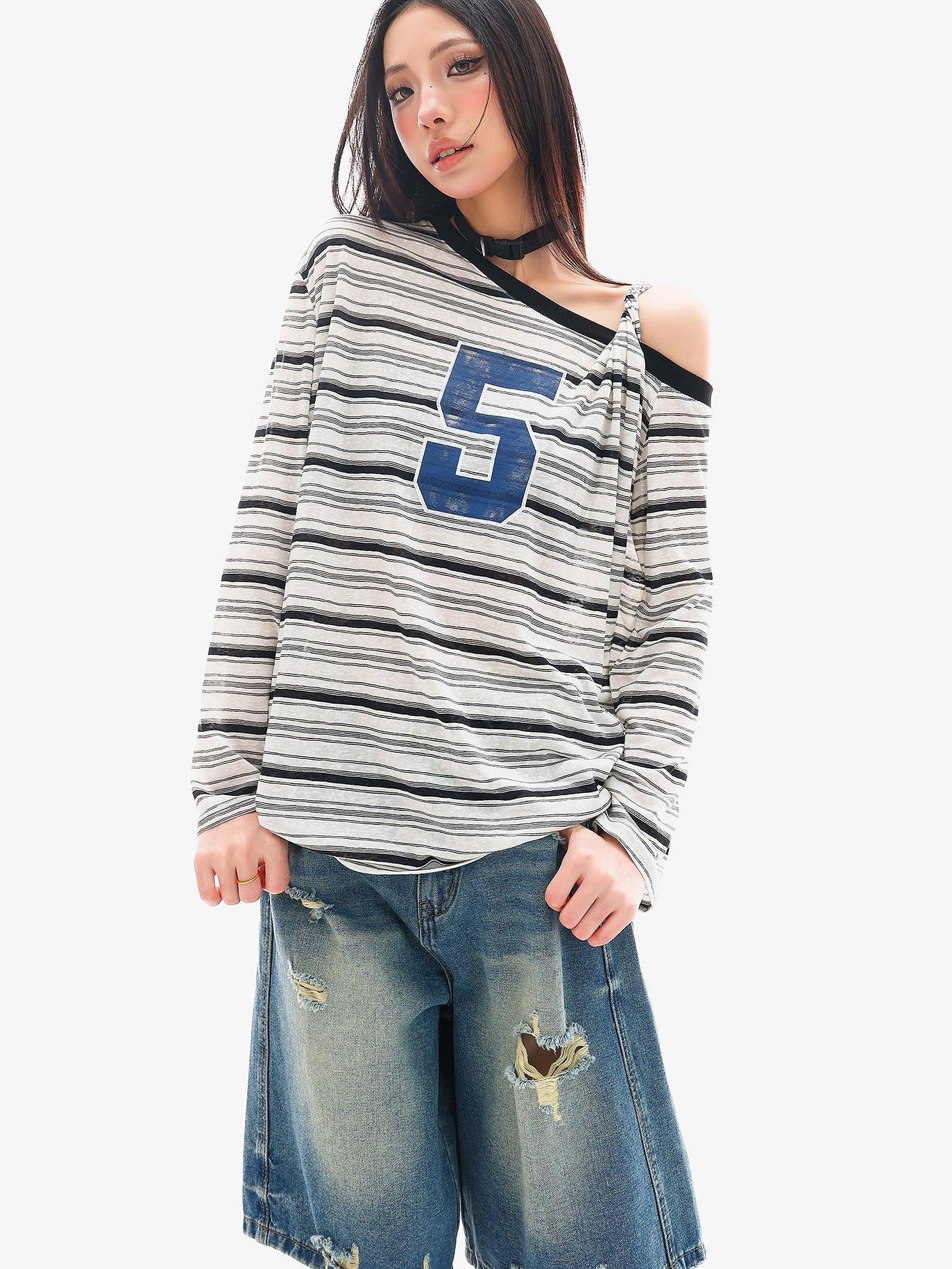QIUQIU STUDIO Striped Lettering Print Asymmetric Shoulder Loose Women&