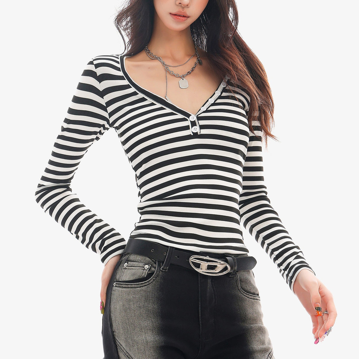QIUQIU_STUDIO_Striped_V-neck_Slim_Fit_Women&