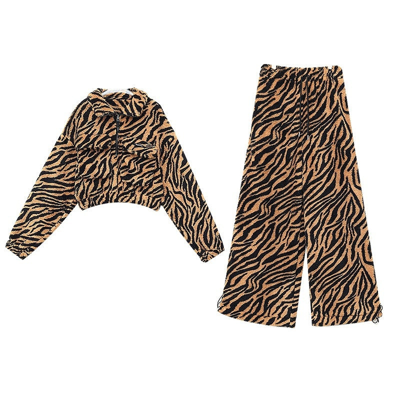 QIUQIU_STUDIO_Tiger_Print_Contrast_Stand_Collar_Fleece_Lined_Relaxed_Women&