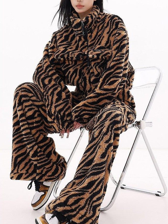 QIUQIU STUDIO Tiger Print Contrast Stand Collar Fleece Lined Relaxed Women&