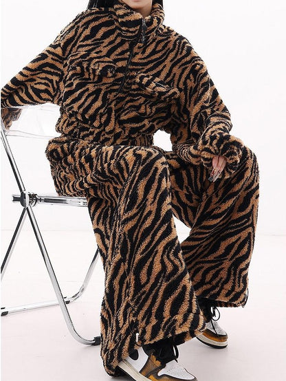 QIUQIU STUDIO Tiger Print Contrast Stand Collar Fleece Lined Relaxed Women&