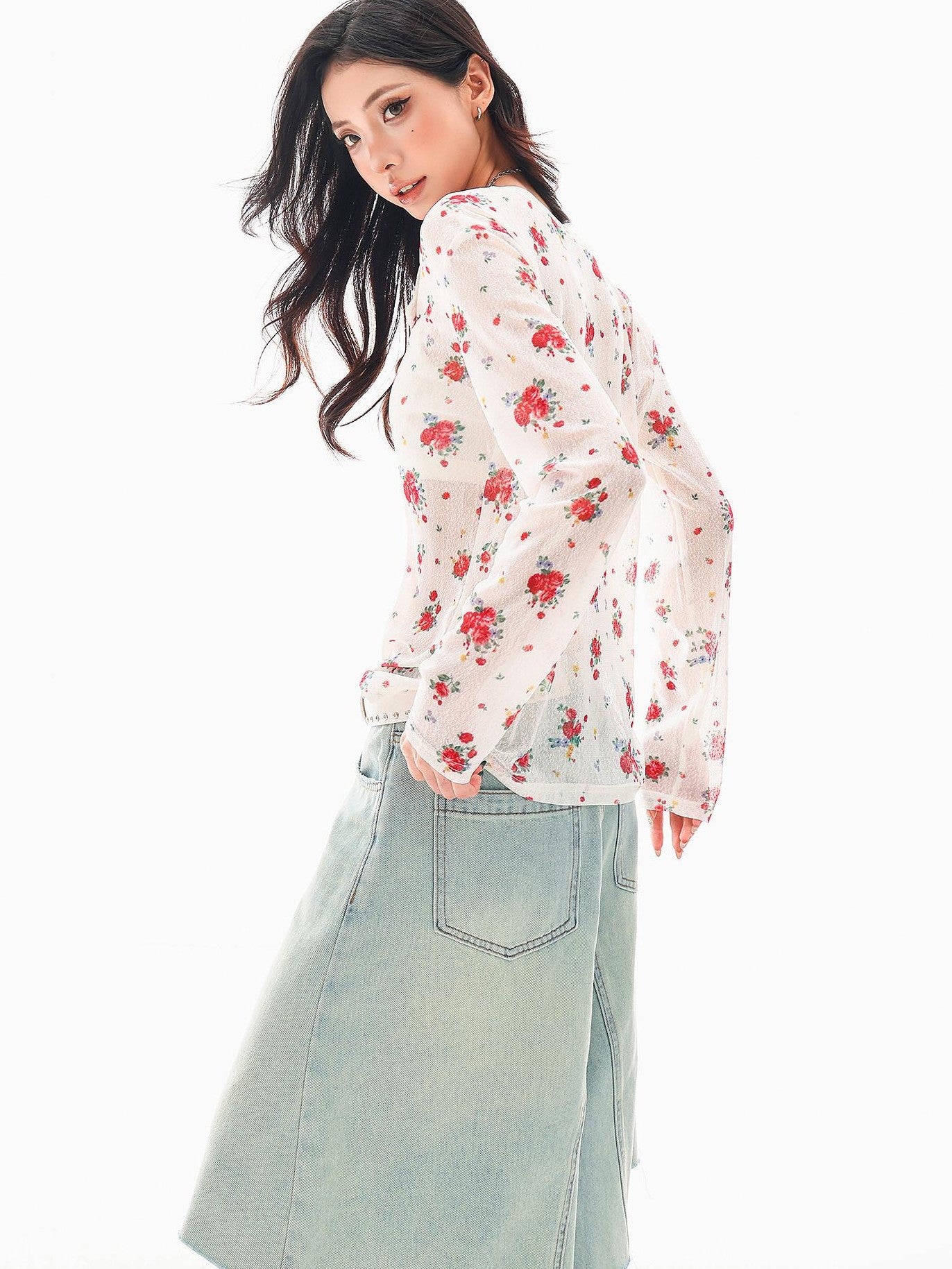QIUQIU STUDIO White Red Floral Half Open Collar Printed Long Sleeve Loose Women&
