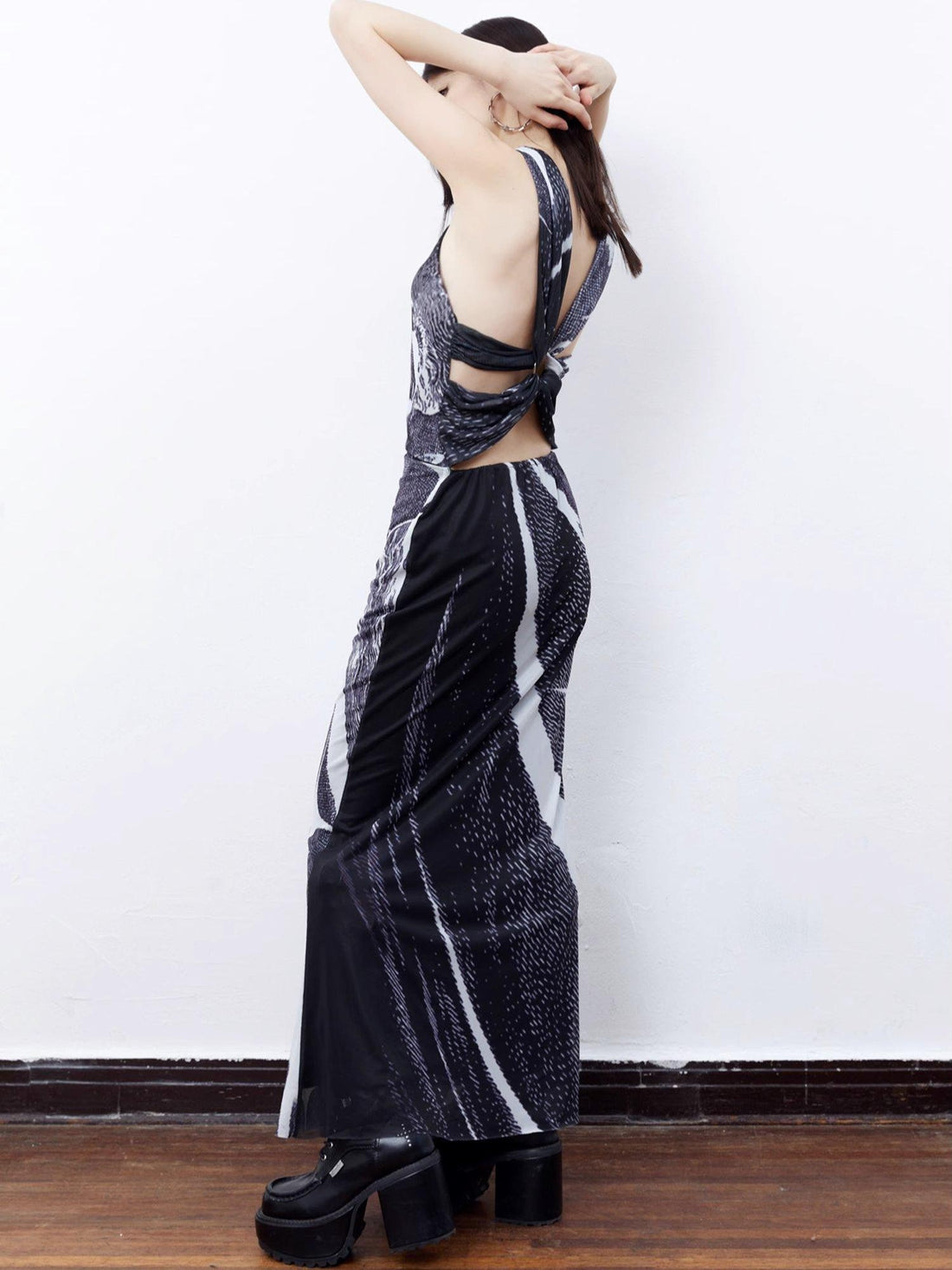 QUORRA S CHORD Black Beauty Print Backless Cami Women&