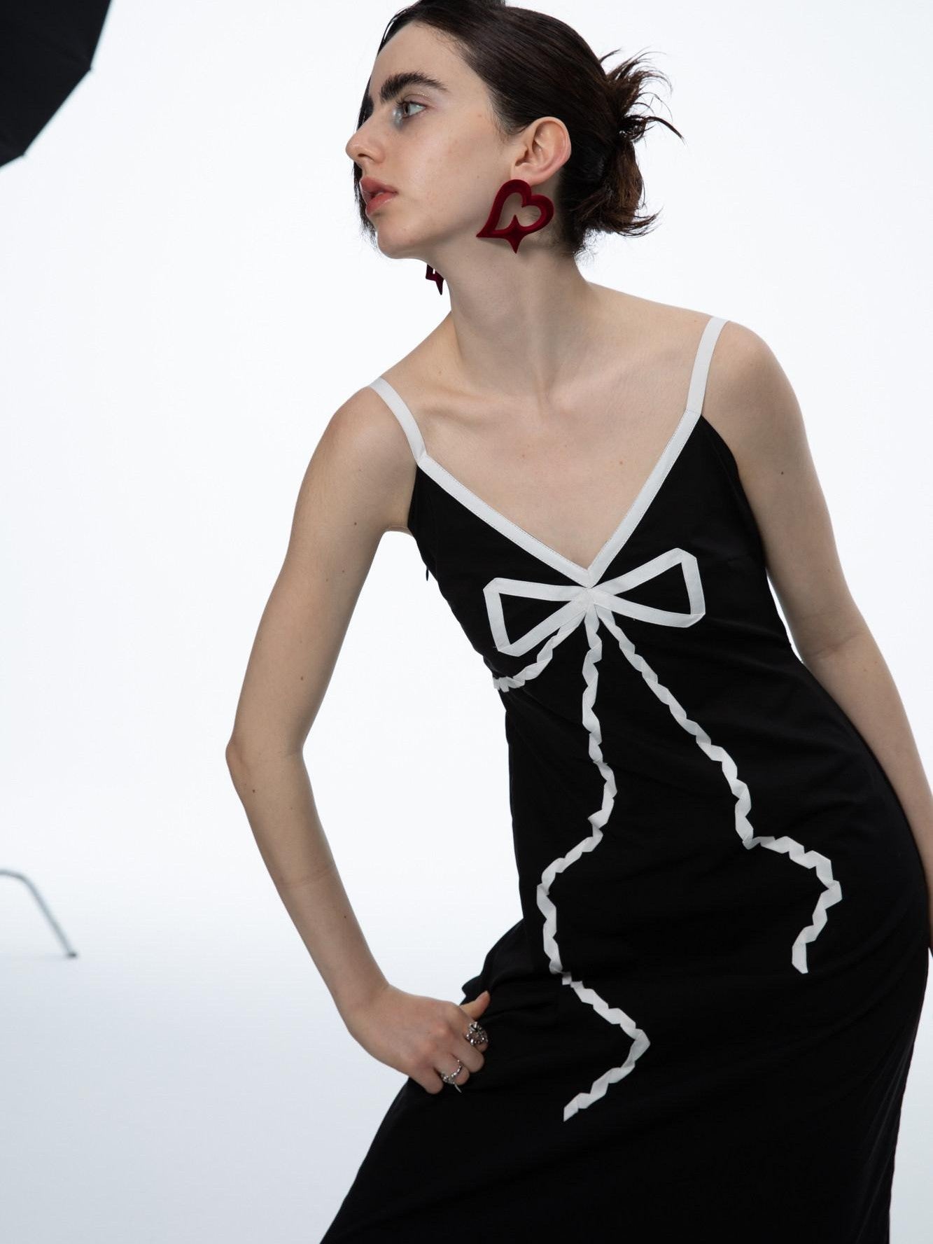 QUORRA S CHORD Black Bow V-neck Spaghetti Strap Women&