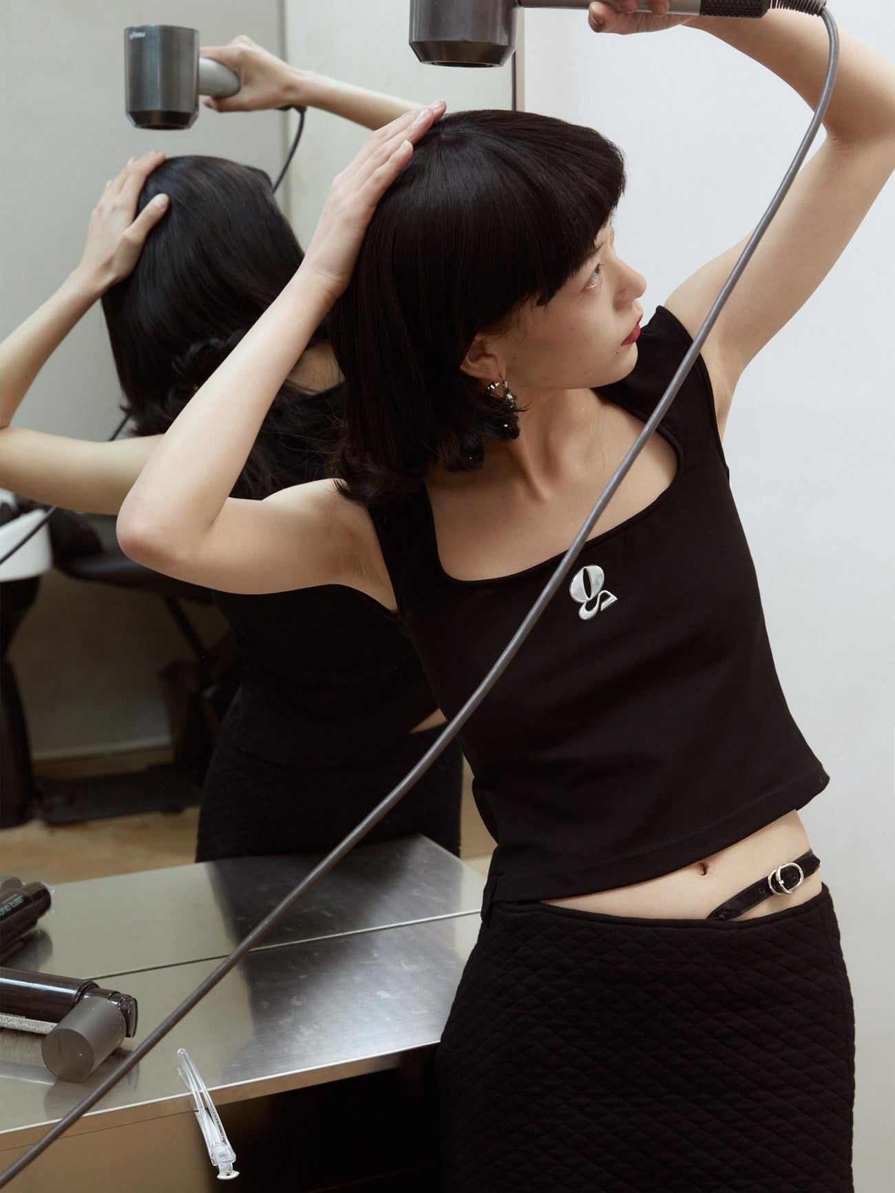 QUORRA S CHORD Black Vintage Square Neck Slim Cropped Women&