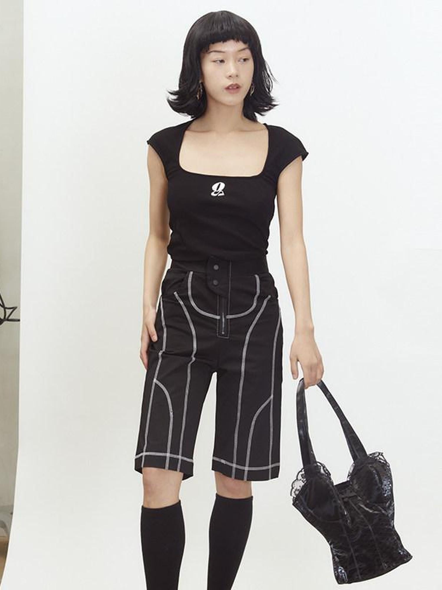 QUORRA S CHORD Black Vintage Square Neck Slim Cropped Women&