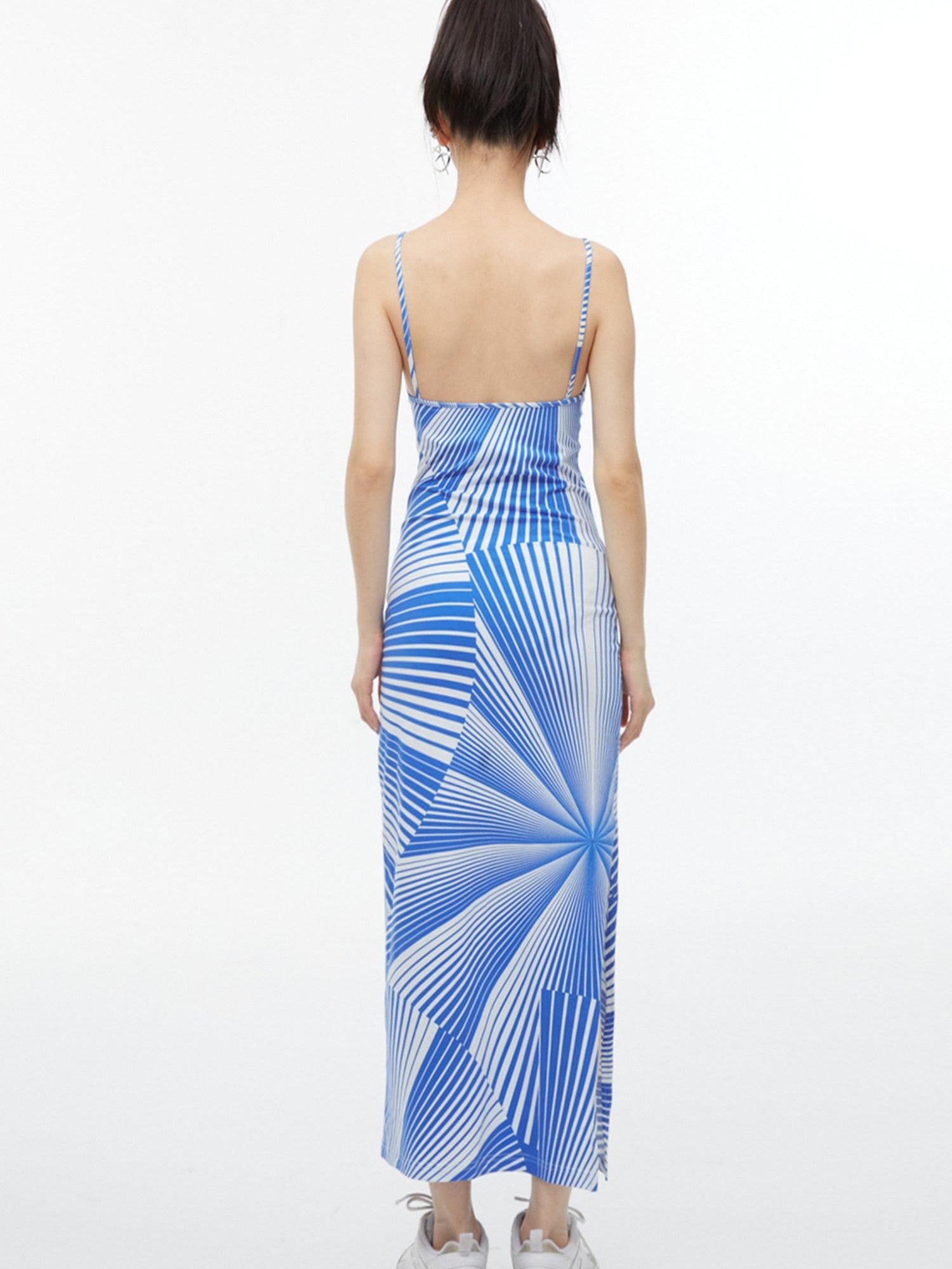 QUORRA S CHORD Blue Fan Shaped Psychedelic Print Backless Slit Women&