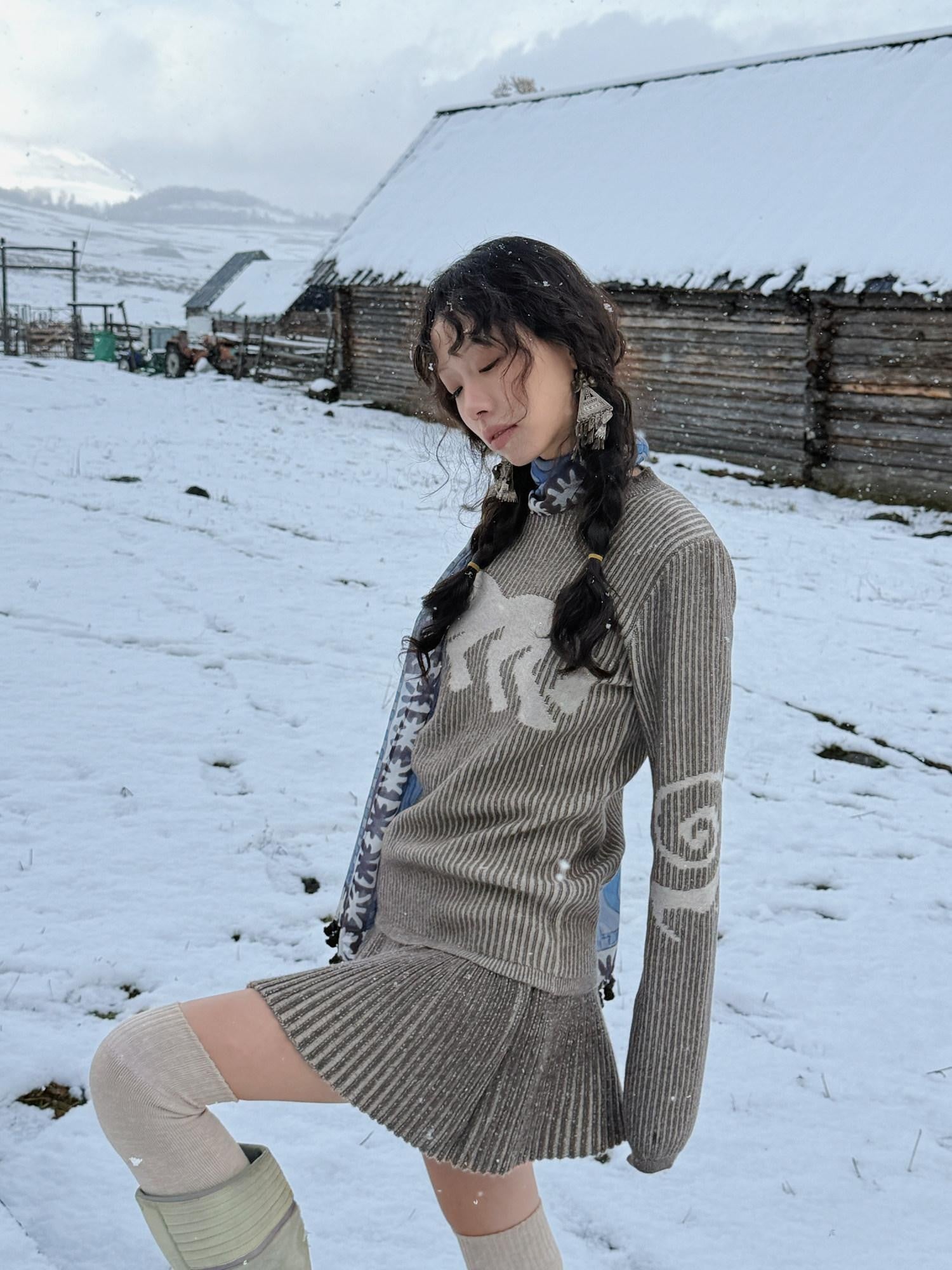QUORRA S CHORD Brown Ribbed Pony Geometric Knitted Women&