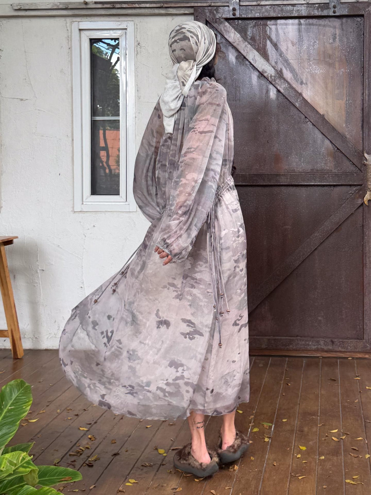 QUORRA S CHORD Camouflage V-neck Slit Chiffon Ruched Long Sleeve Women&
