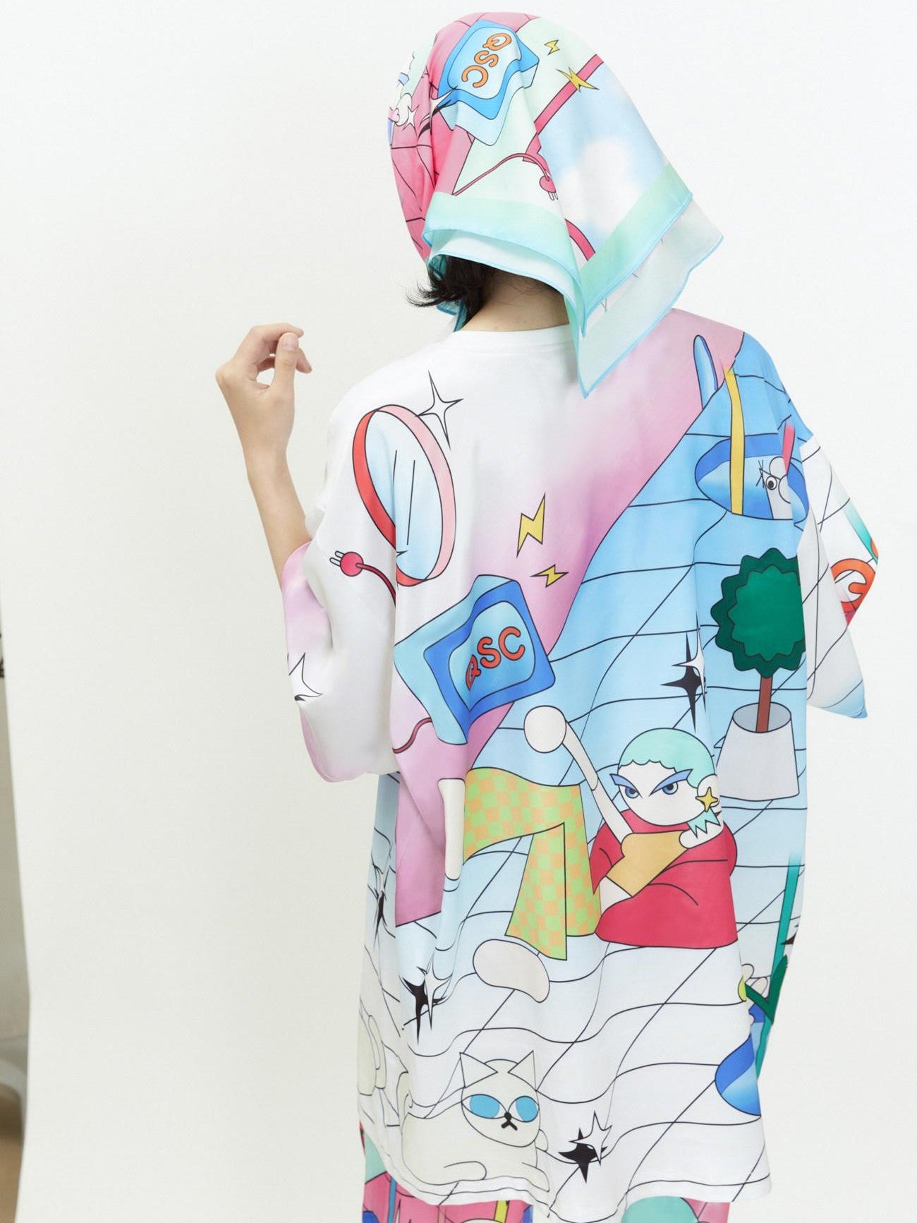 QUORRA S CHORD Cartoon Graphic Loose Crewneck Women&