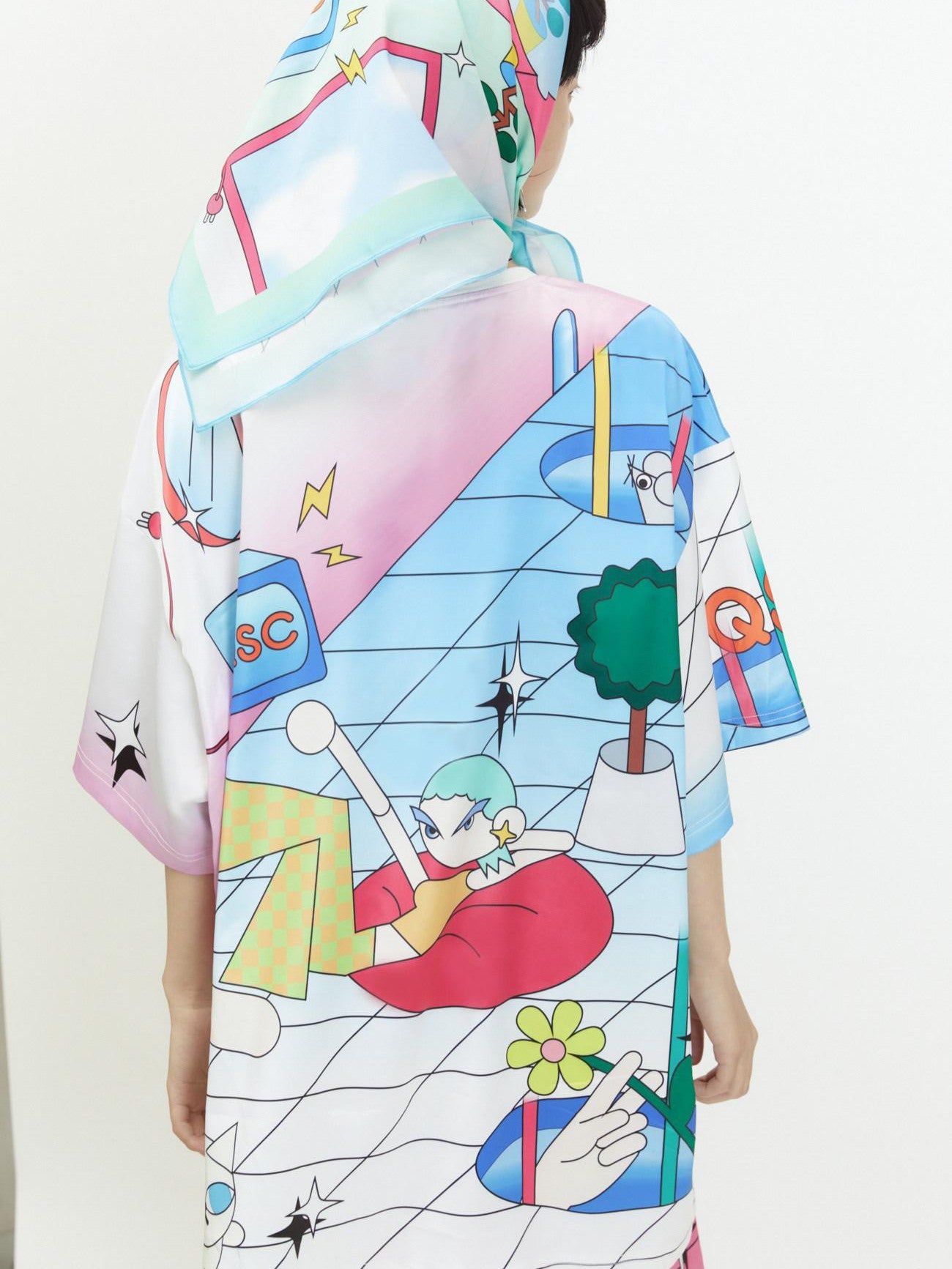 QUORRA S CHORD Cartoon Graphic Loose Crewneck Women&