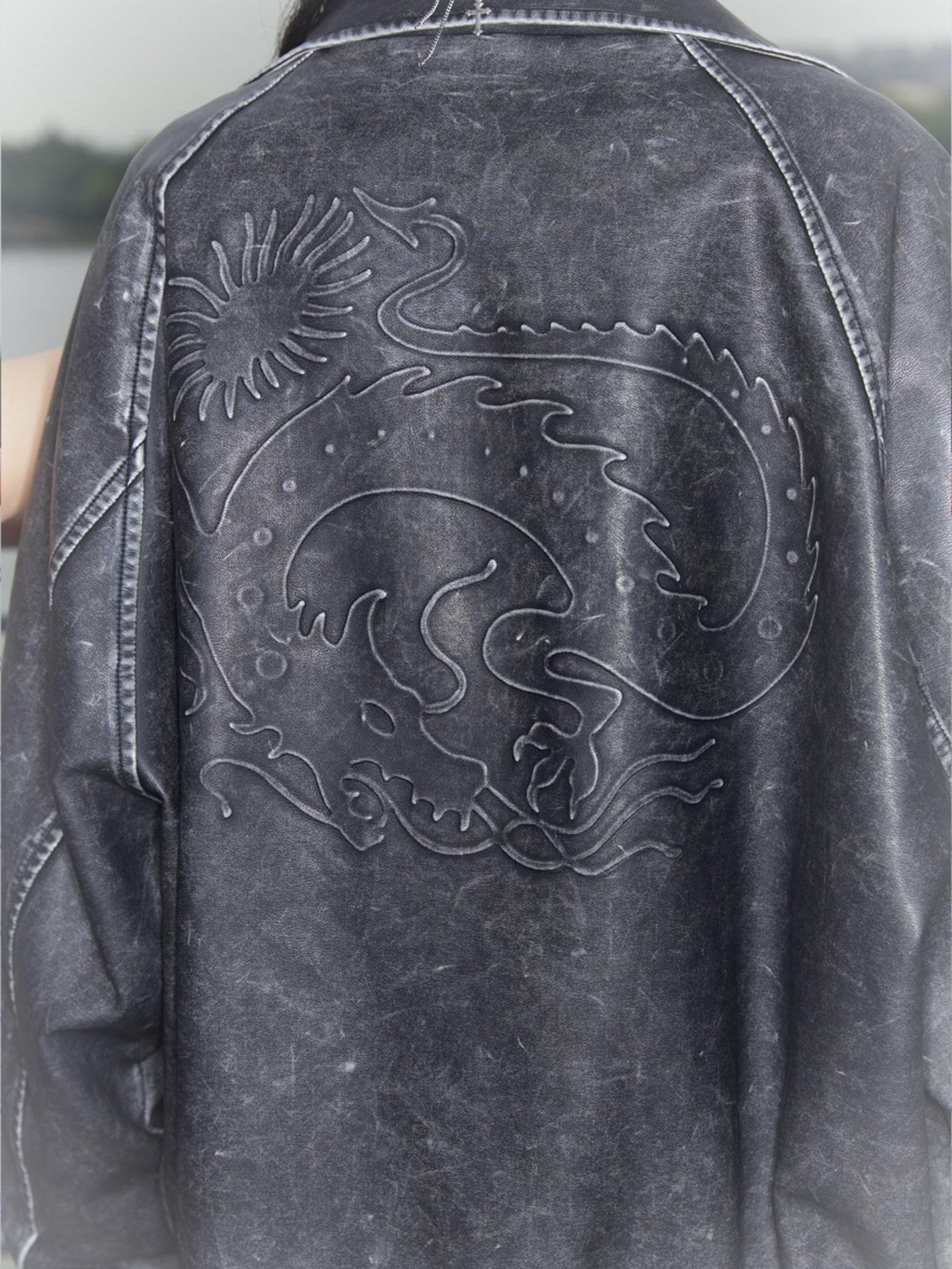 QUORRA S CHORD Dragon Embossed Silver Print Washed Distressed Women&