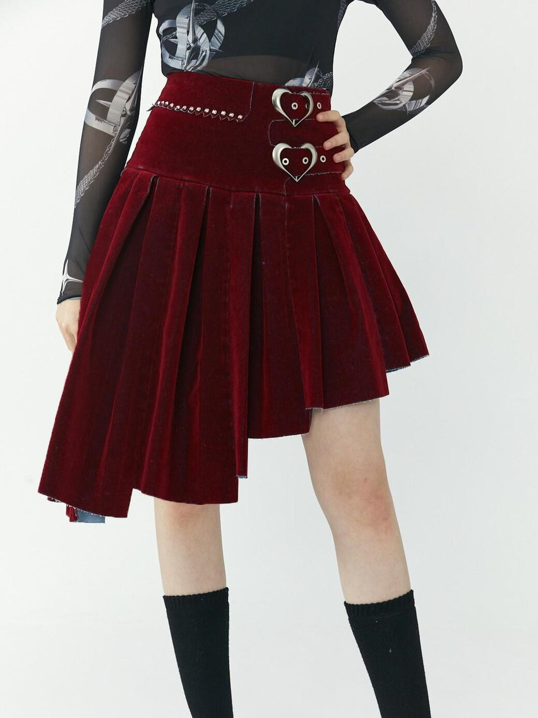 QUORRA S CHORD Flocked Red Velvet Heart Buckle Asymmetric Rock Women&