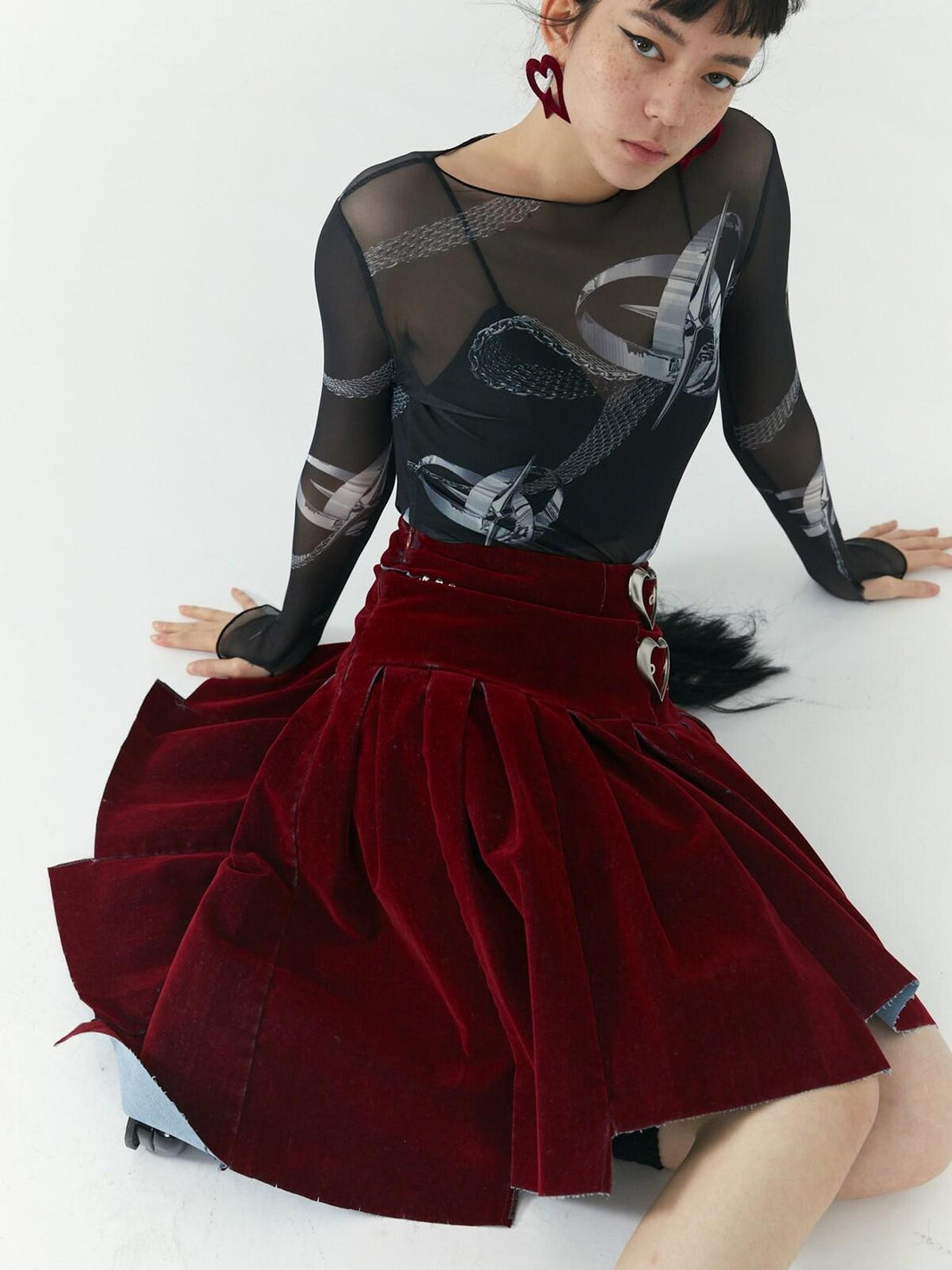 QUORRA S CHORD Flocked Red Velvet Heart Buckle Asymmetric Rock Women&