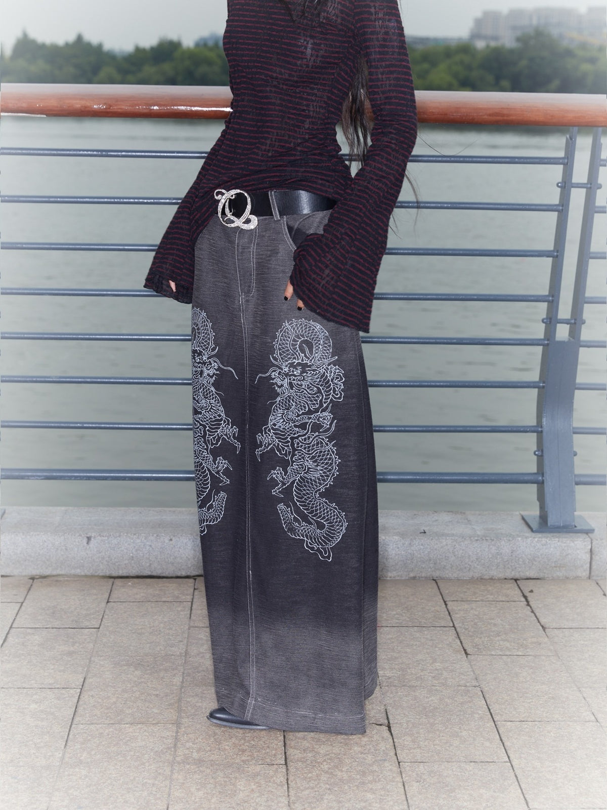 QUORRA_S_CHORD_Gradient_Wash_Flying_Dragon_Print_Slit_Low_Rise_A_Line_Women&