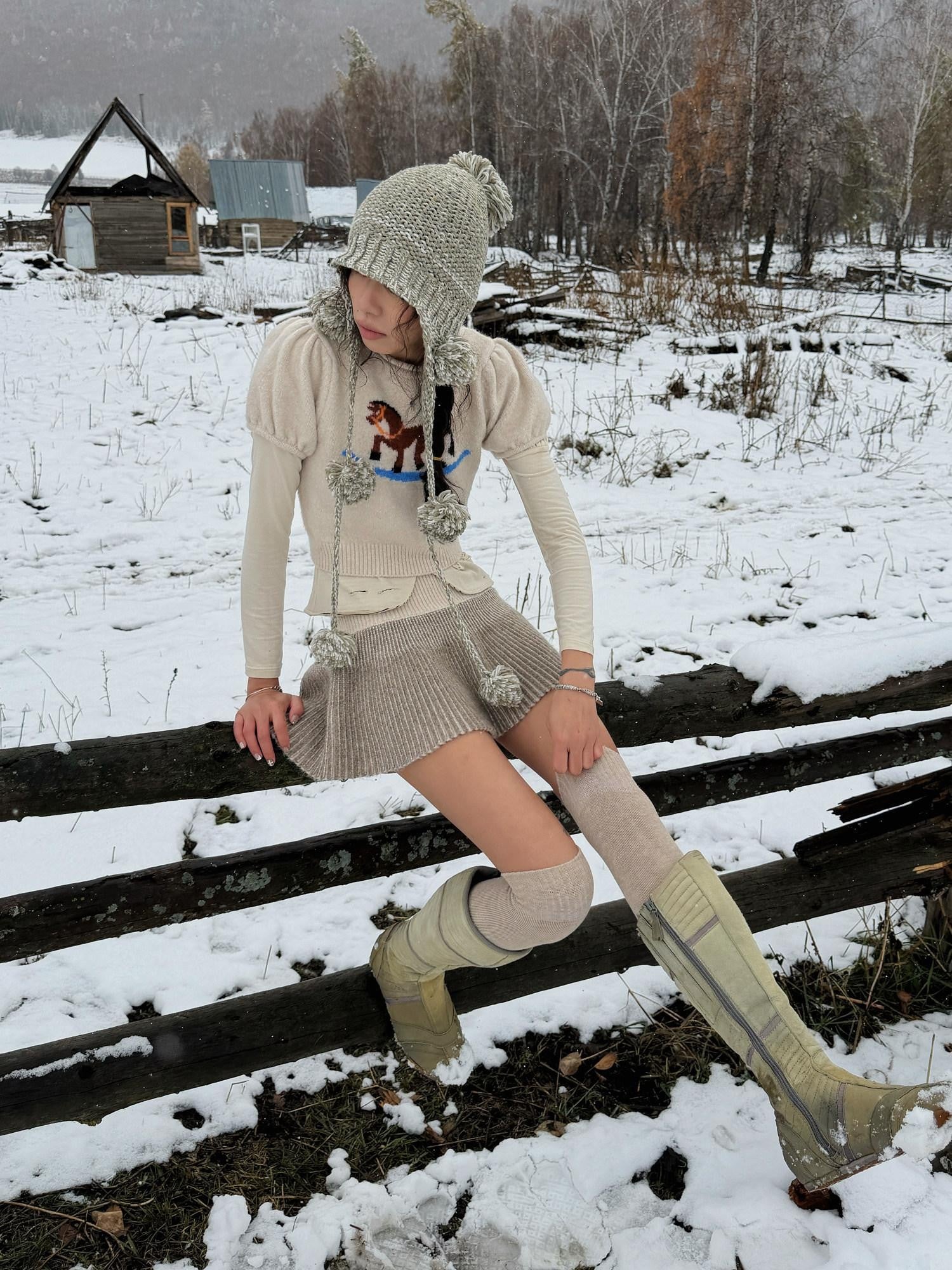 QUORRA S CHORD Heathered Gray Green Hand Knit Pom Pom Women&