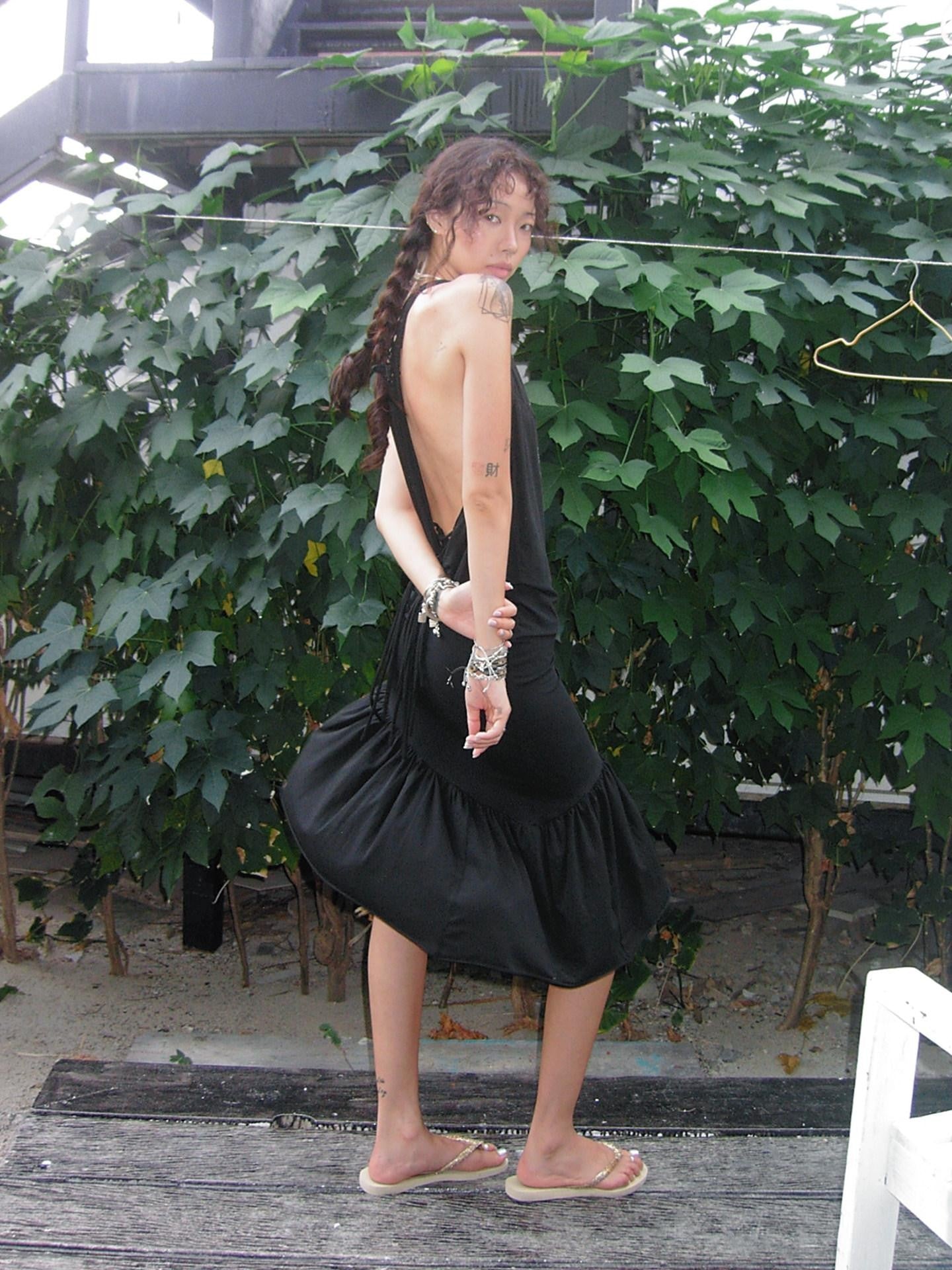QUORRA S CHORD Hibiscus Print Backless Asymmetrical Pleated Women&