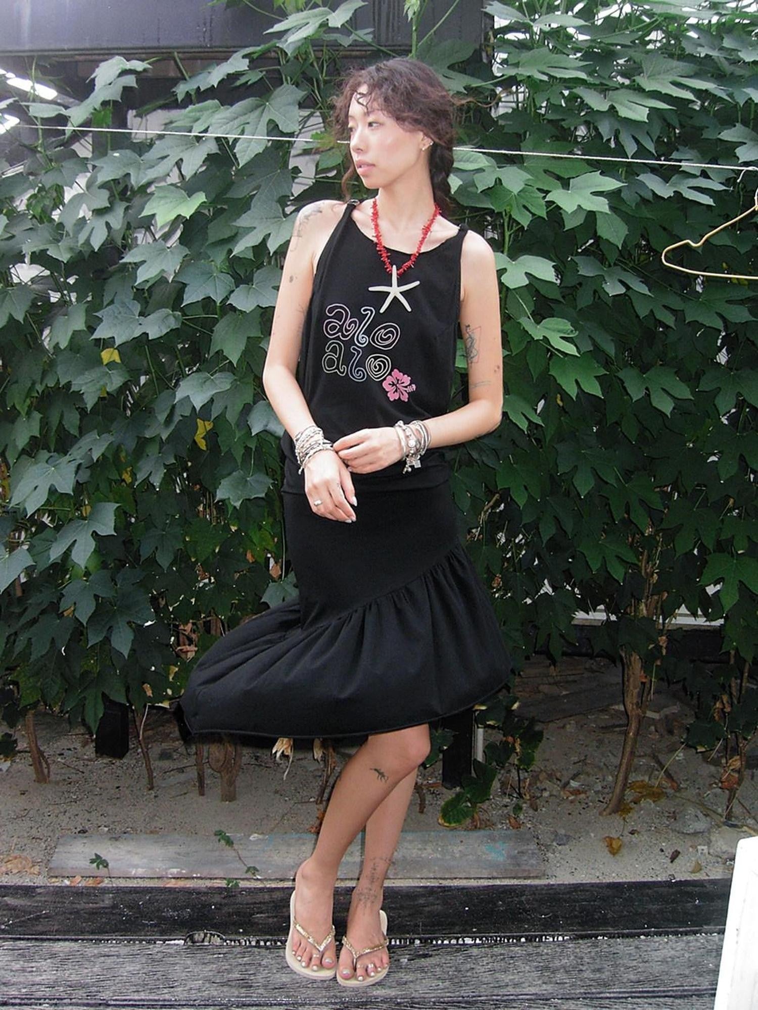 QUORRA S CHORD Hibiscus Print Backless Asymmetrical Pleated Women&