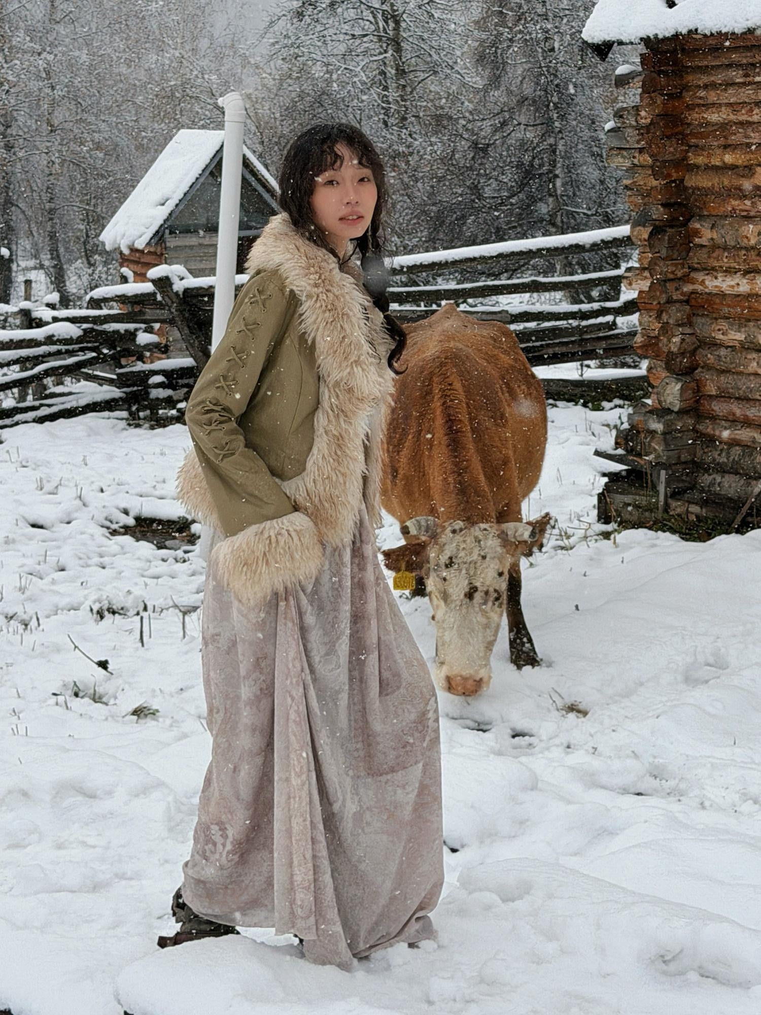 QUORRA S CHORD Olive Brown Fur Collar Cinched Waist Bell Sleeve Women&