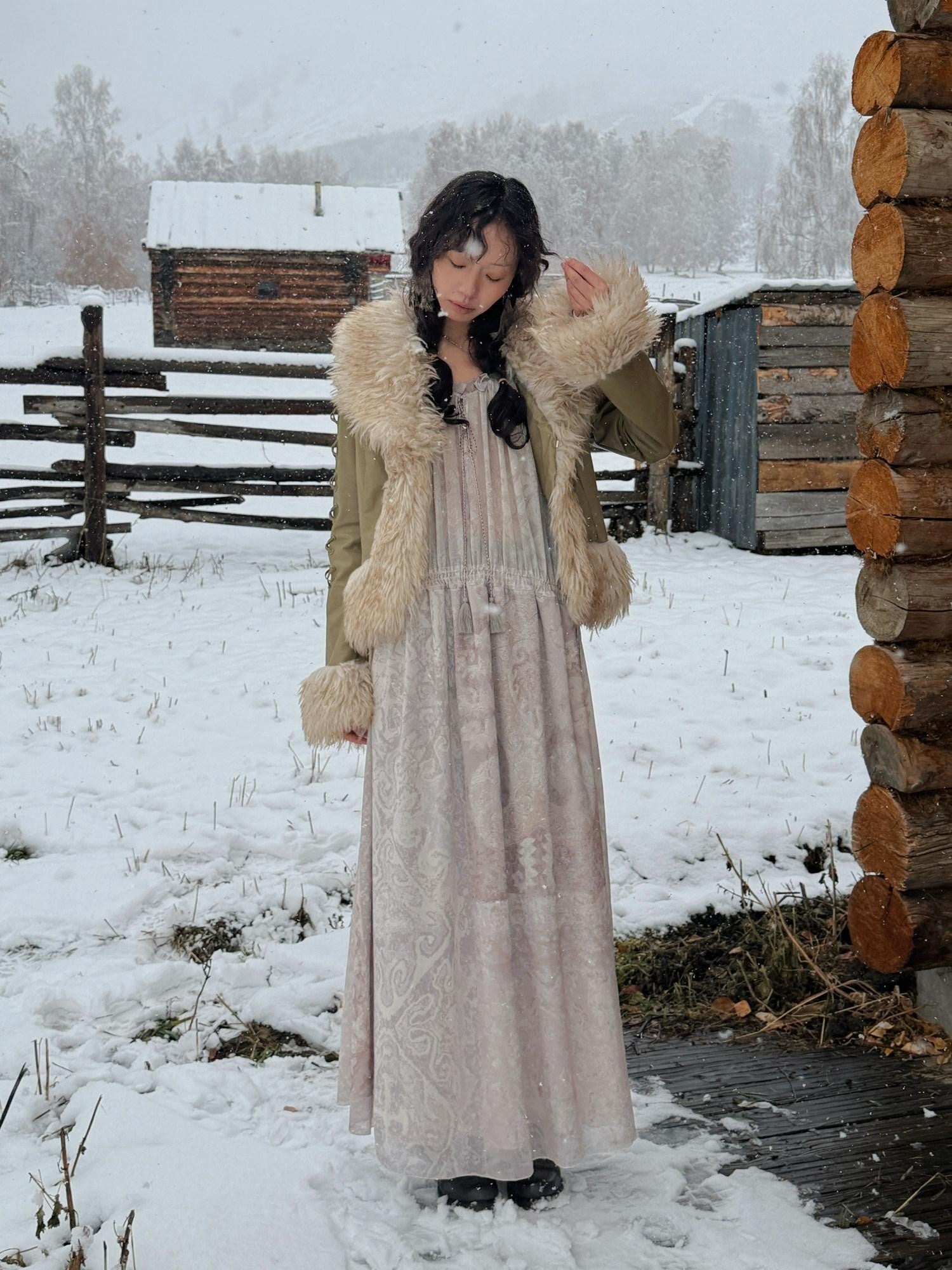 QUORRA S CHORD Olive Brown Fur Collar Cinched Waist Bell Sleeve Women&