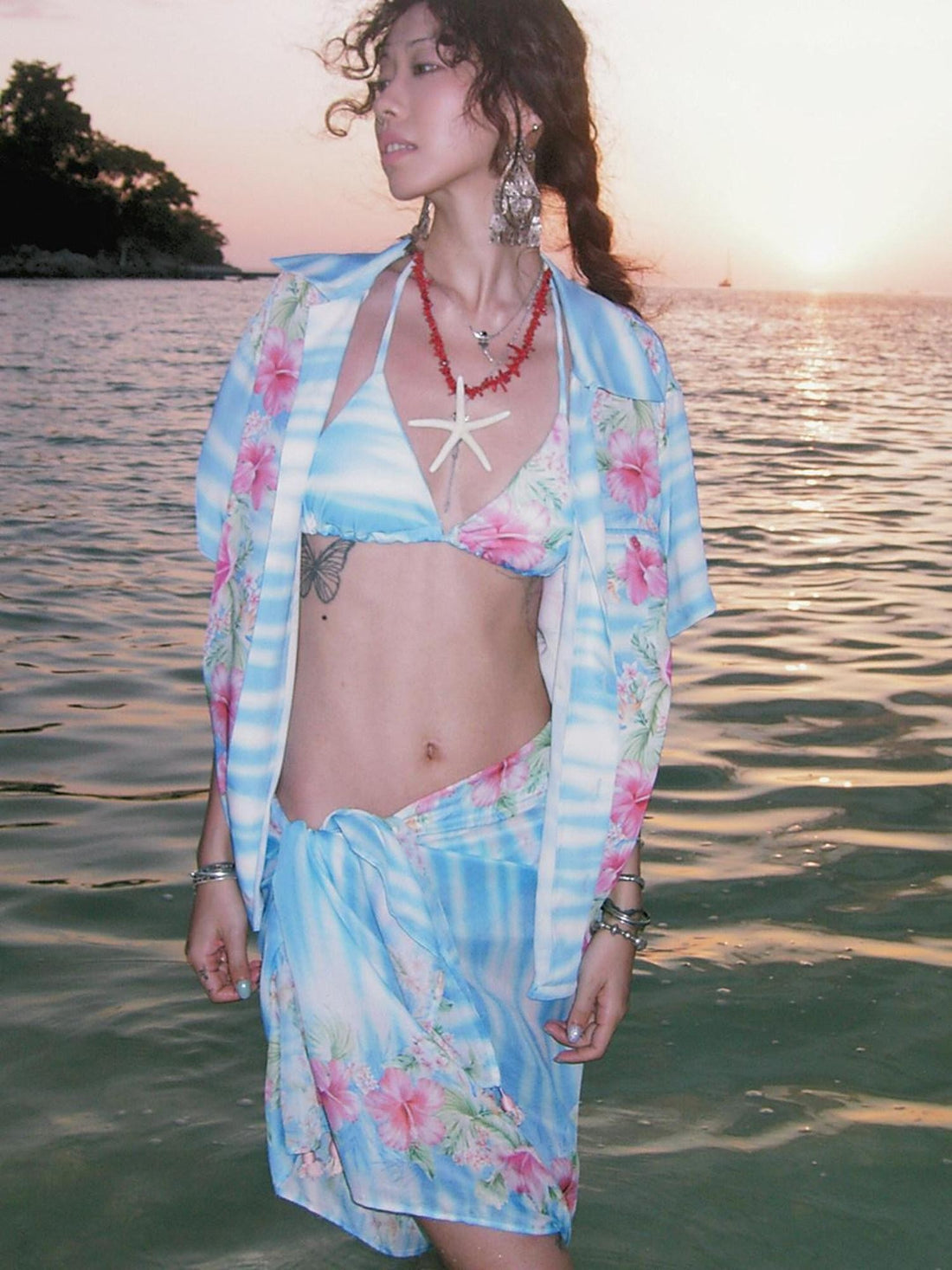 QUORRA S CHORD Tropical Hibiscus Garland Ocean Print Women&