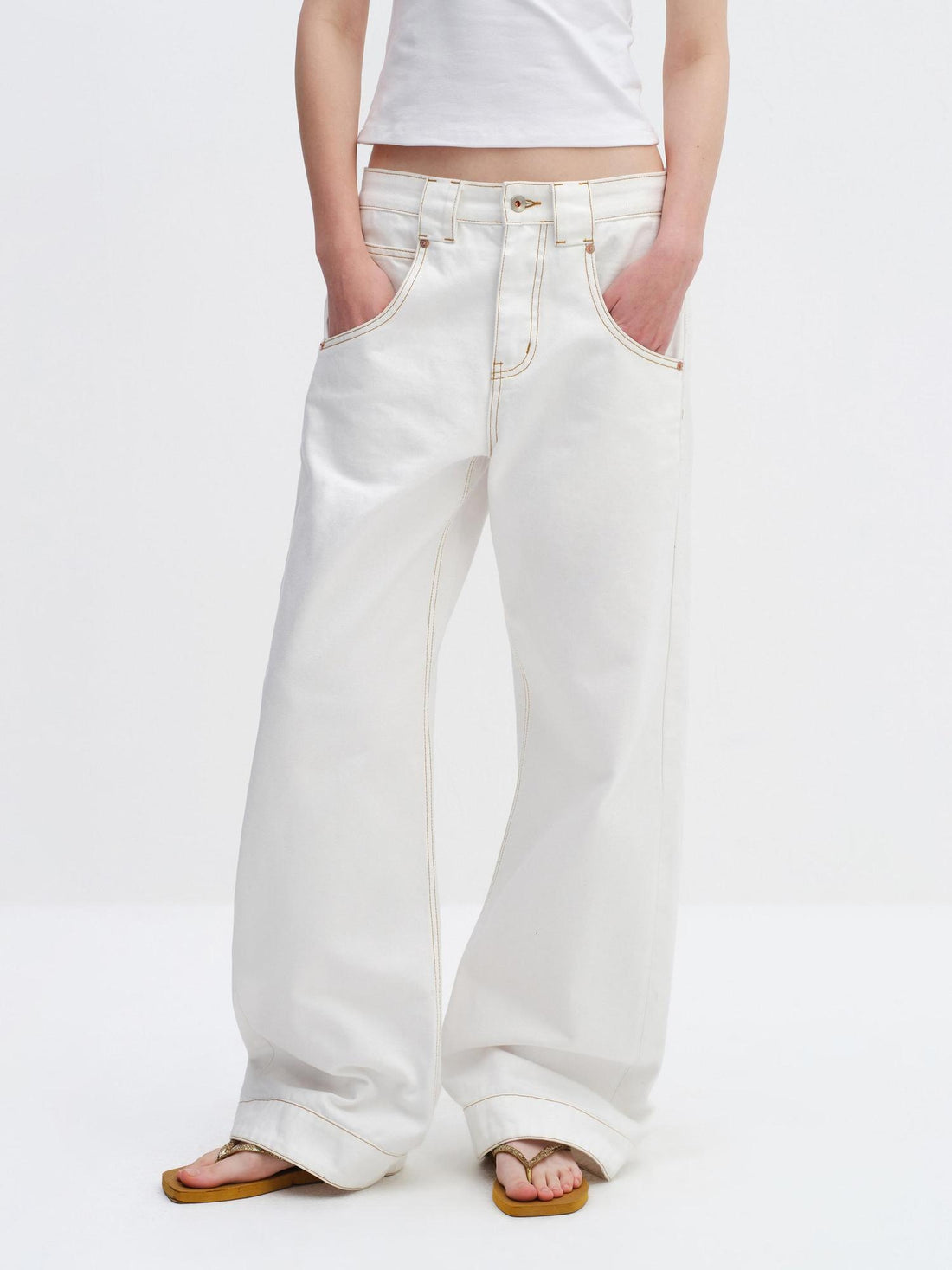 RUN TO THE FUTURE 96% Cotton Tailored Androgynous Natural Waist White Wide-Leg Jeans