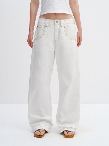 RUN TO THE FUTURE 96% Cotton Tailored Androgynous Natural Waist White Wide-Leg Jeans