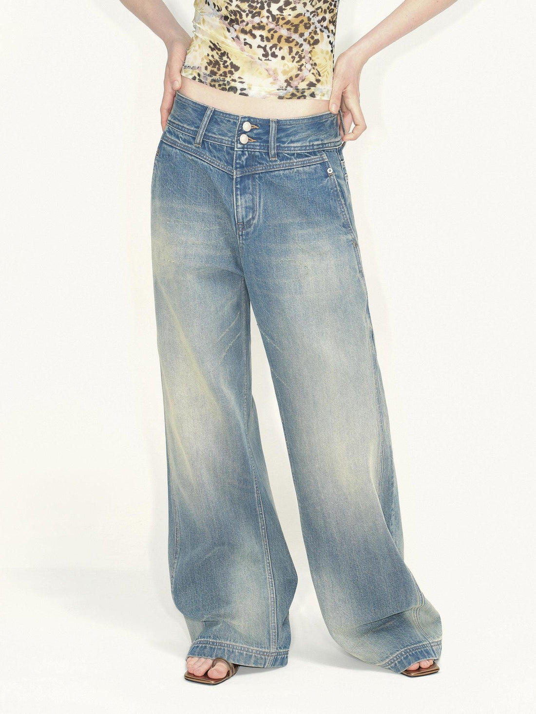 RUN TO THE FUTURE 96 Percent Cotton Vintage Light Blue Natural Waist Denim Wide-Leg Jeans