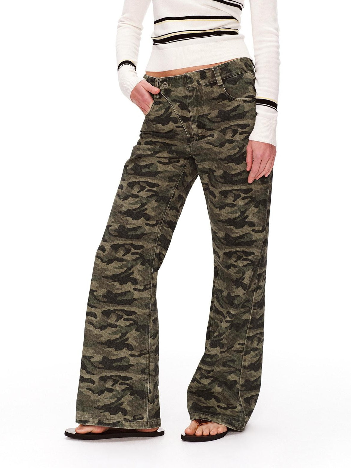 RUN TO THE FUTURE Asymmetric Camo Washed Cotton Casual Flare Loose Womens Mid Rise Straight Pants