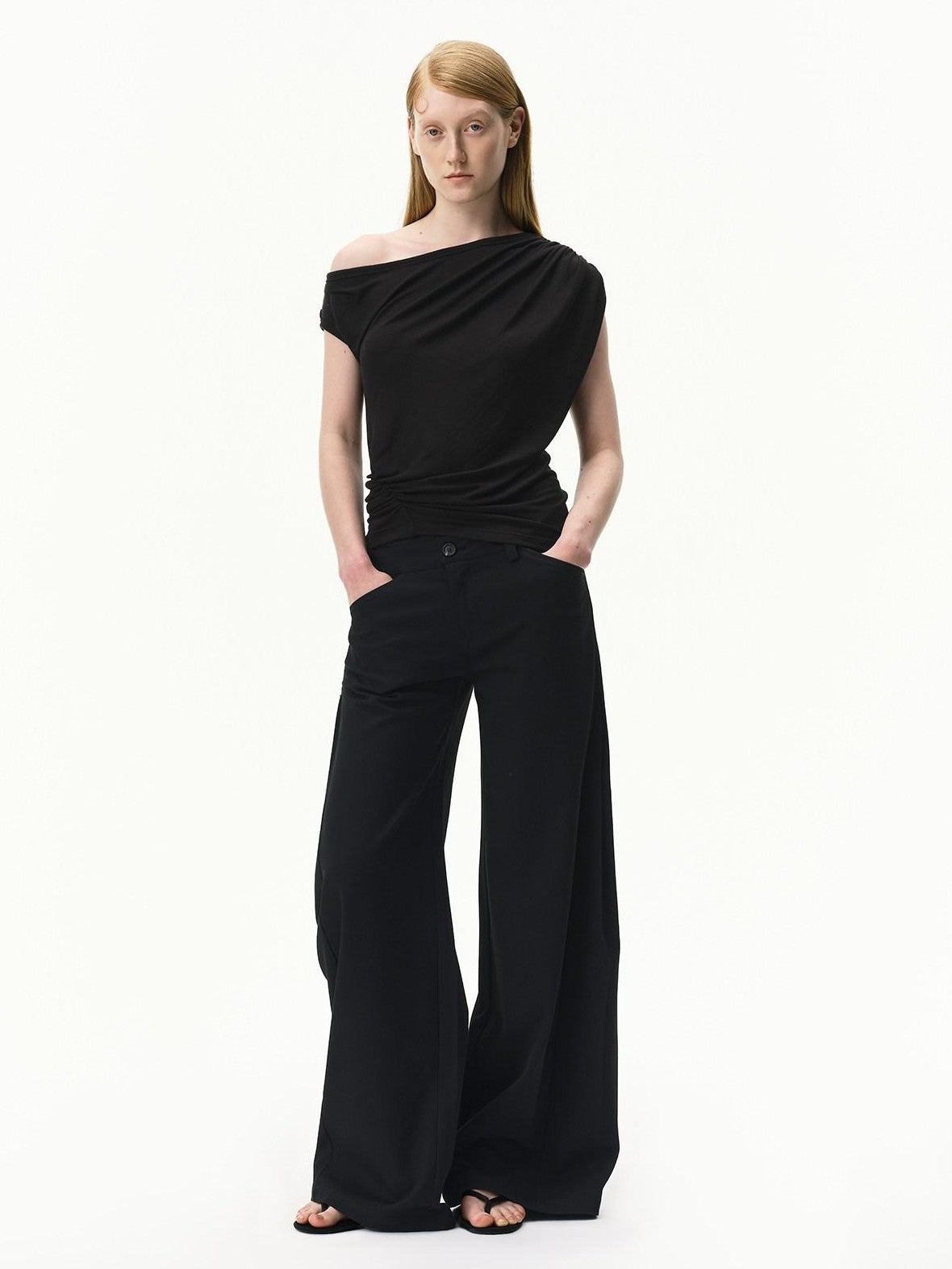 RUN TO THE FUTURE Black Asymmetric Pleated Women&