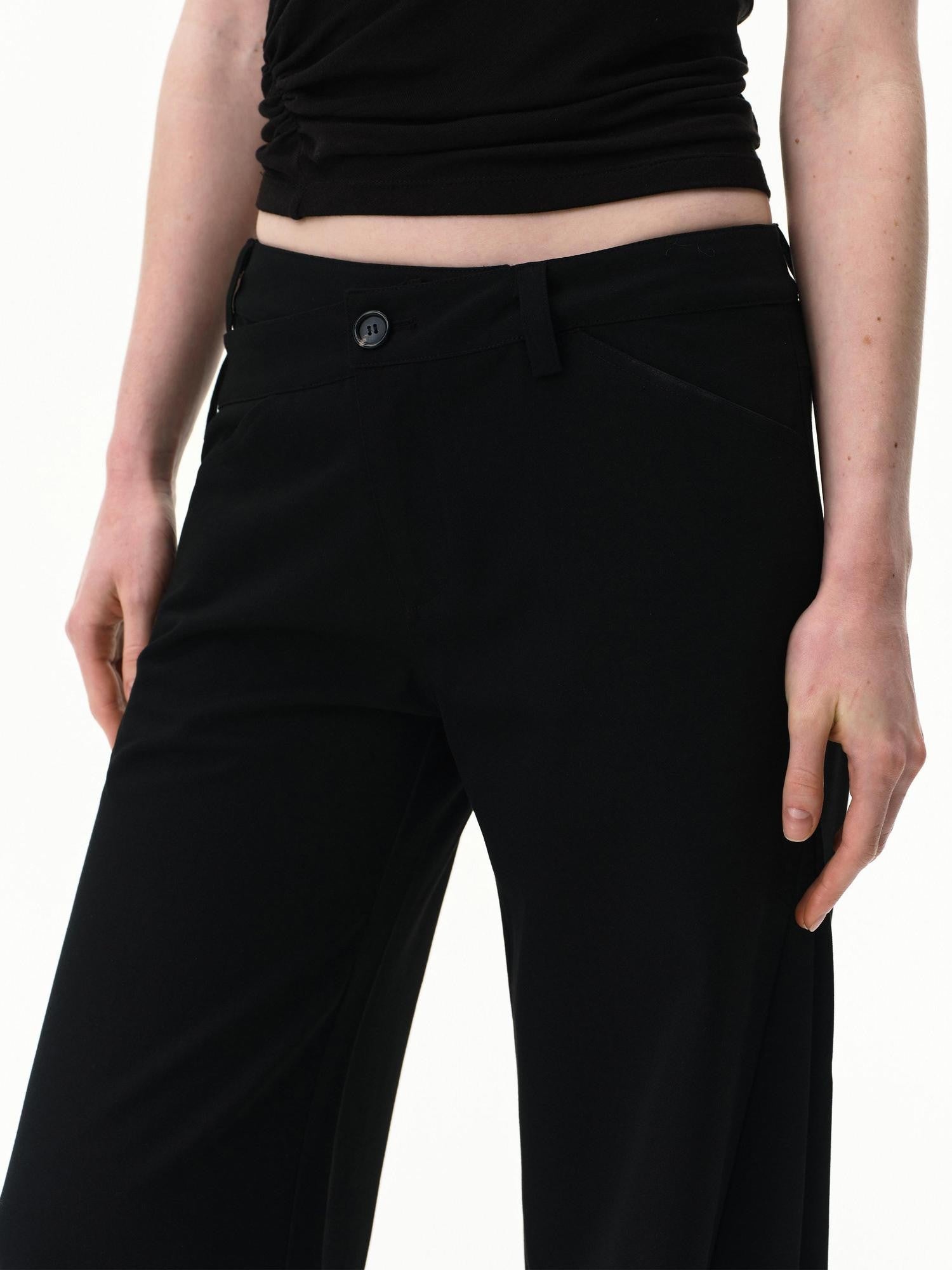 RUN TO THE FUTURE Black Asymmetric Pleated Women&