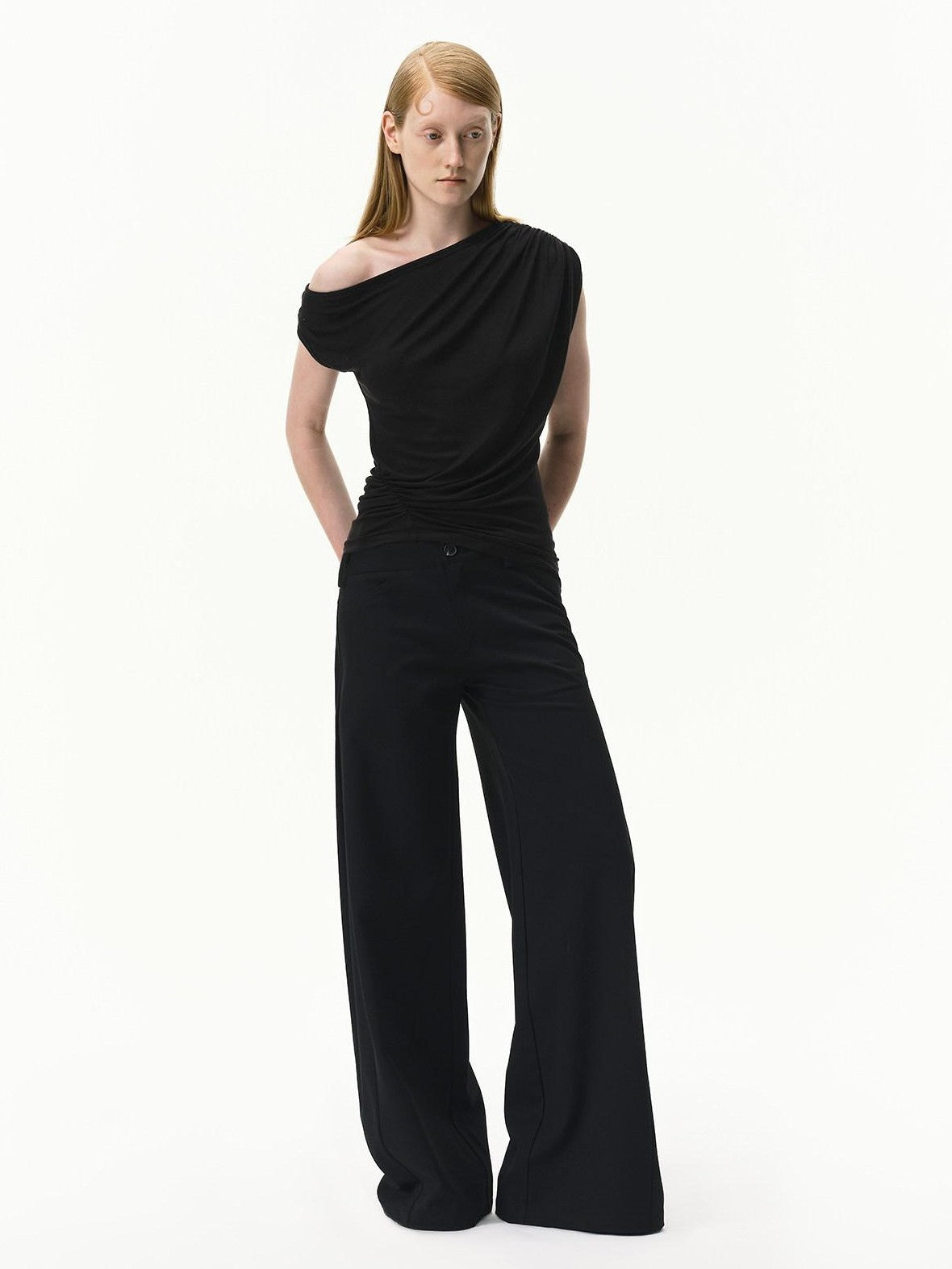 RUN TO THE FUTURE Black Asymmetric Pleated Women&