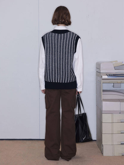 RUN TO THE FUTURE Black White Striped V-neck Sleeveless Retro Straight Fit Wool Blend Sweaters
