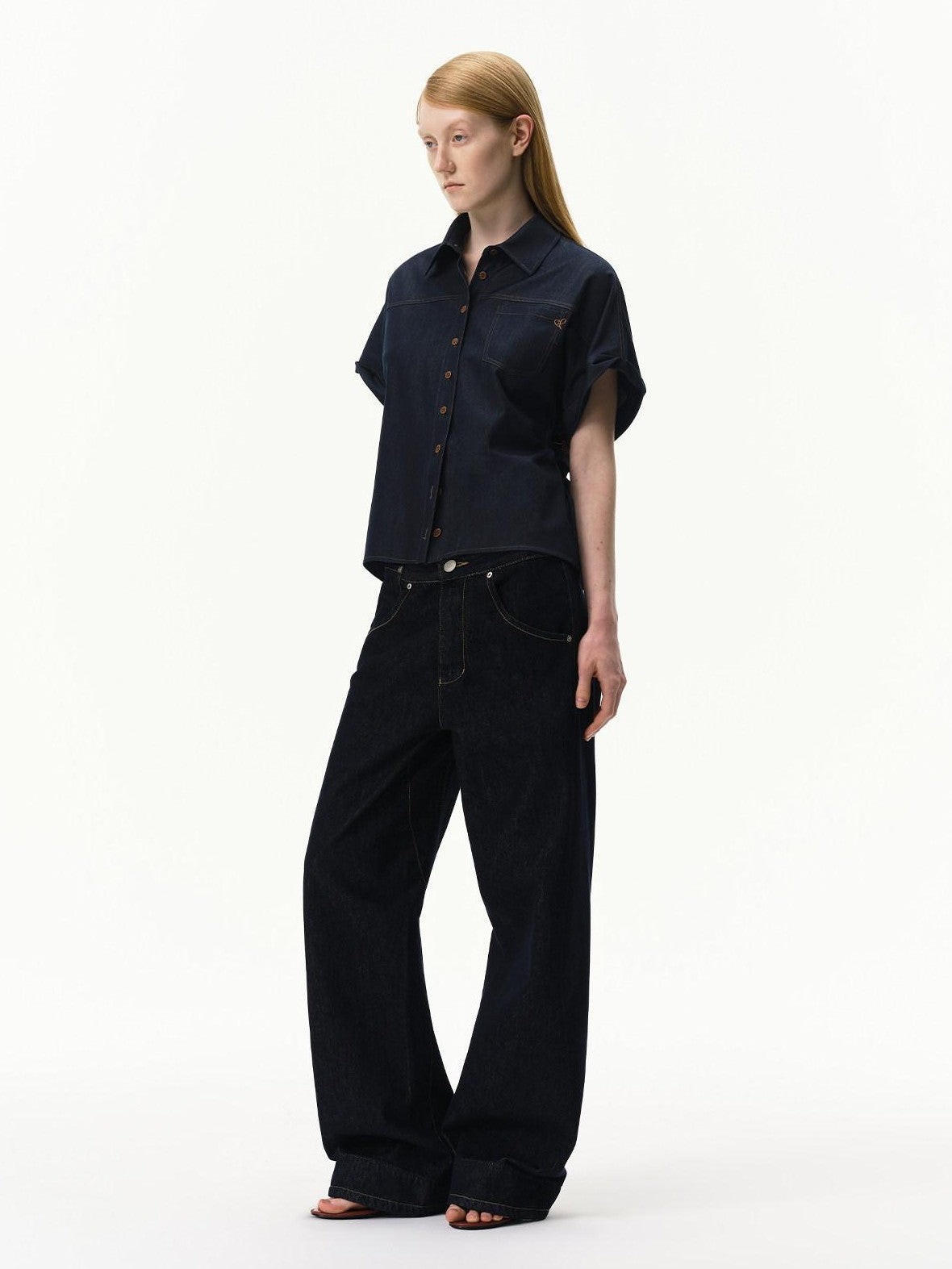 RUN TO THE FUTURE Blue Embroidered Bat Sleeve Collared Women&