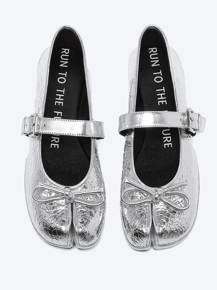RUN TO THE FUTURE Crocodile Embossed Bow One Strap Low Vamp Mary Jane Women&