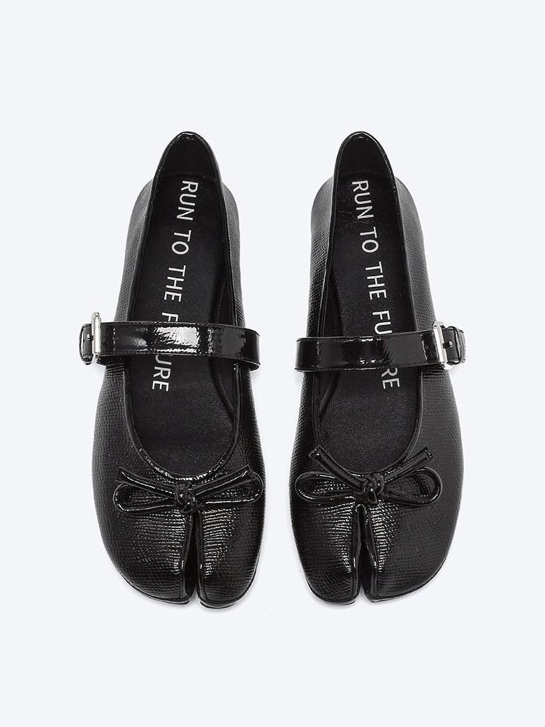 RUN TO THE FUTURE Crocodile Embossed Bow One Strap Low Vamp Mary Jane Women&